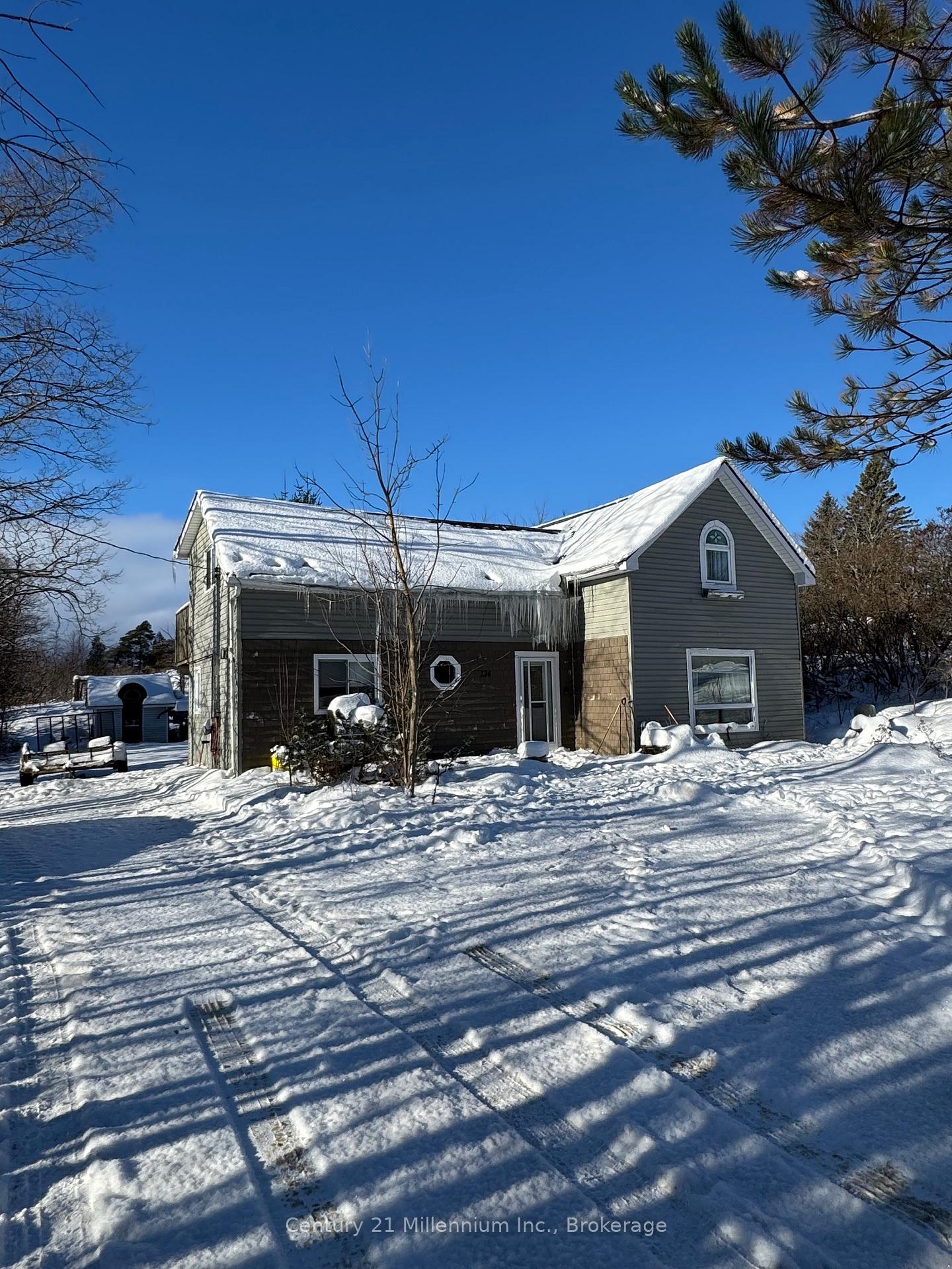 124 MAIN Street, Northern Bruce Peninsula, ON N0H 1W0 — Northern Bruce Peninsula, Ontario