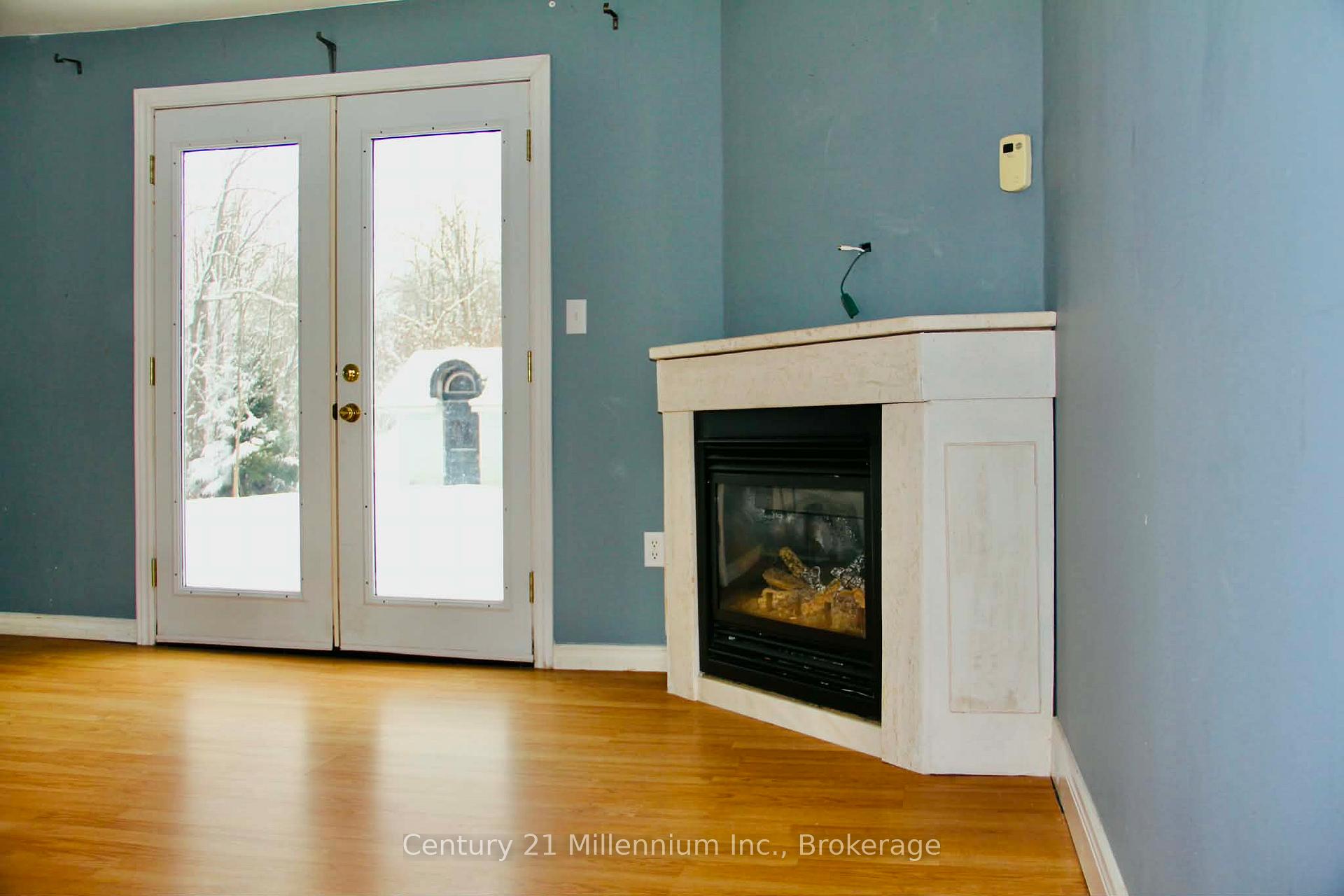 124 MAIN Street, Northern Bruce Peninsula — photo 3 of 5