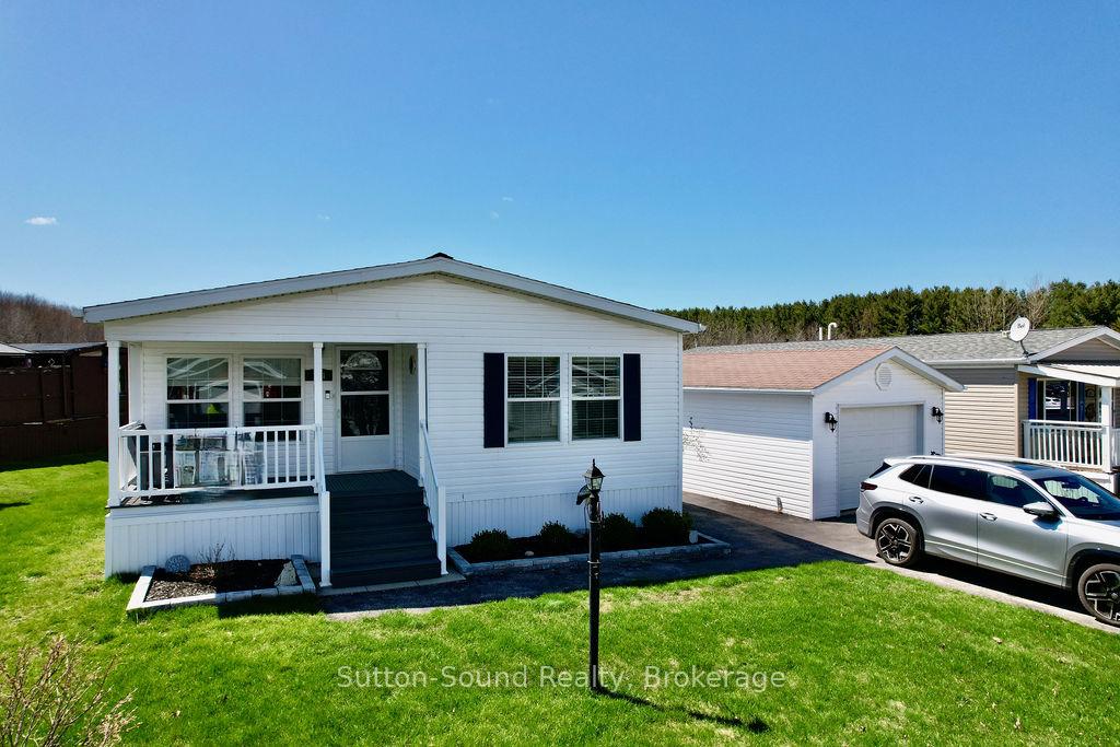 144 Rosewood Drive, Georgian Bluffs, ON N4K 5N5