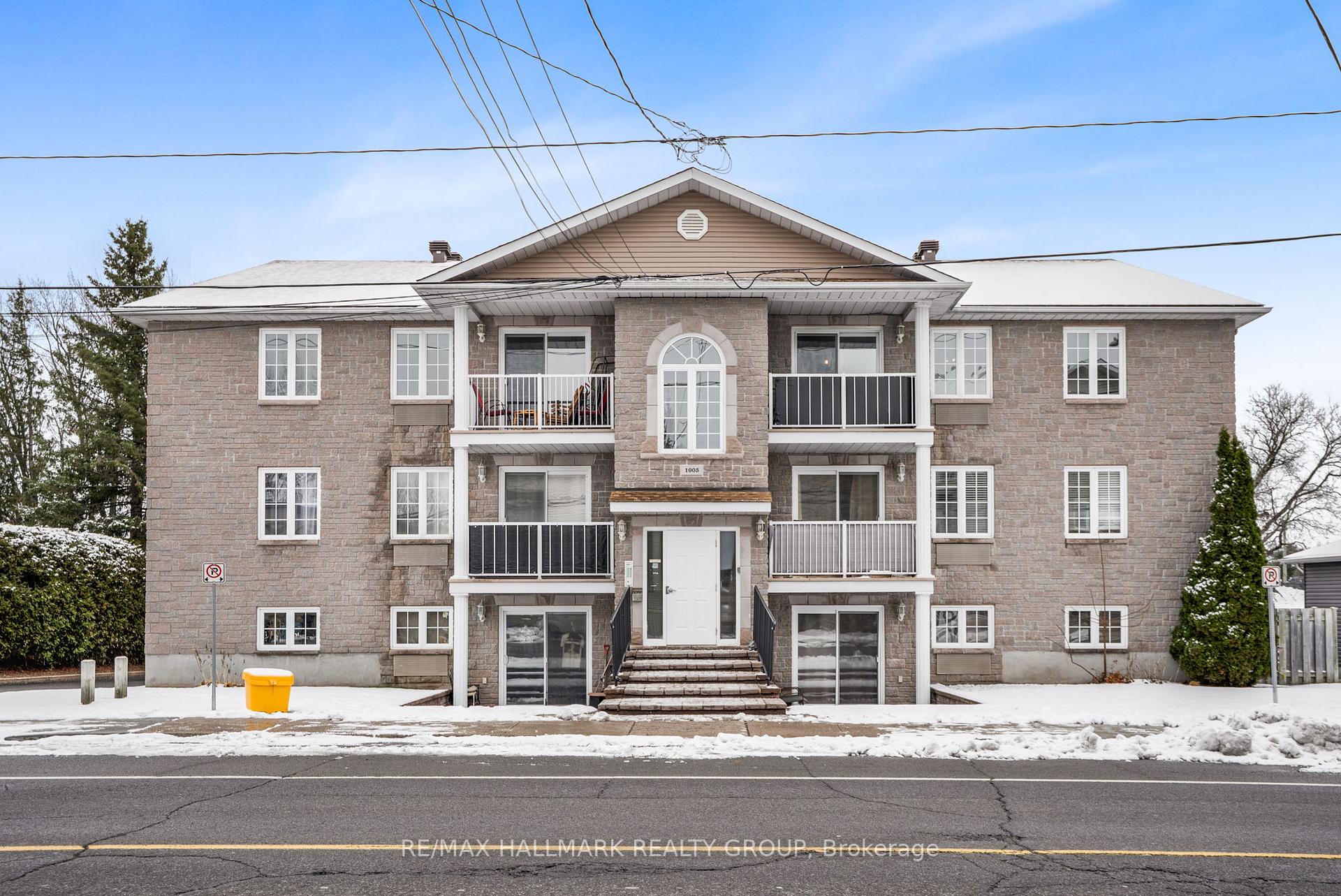 1005 Laurier Street, Clarence-Rockland — photo 2 of 5