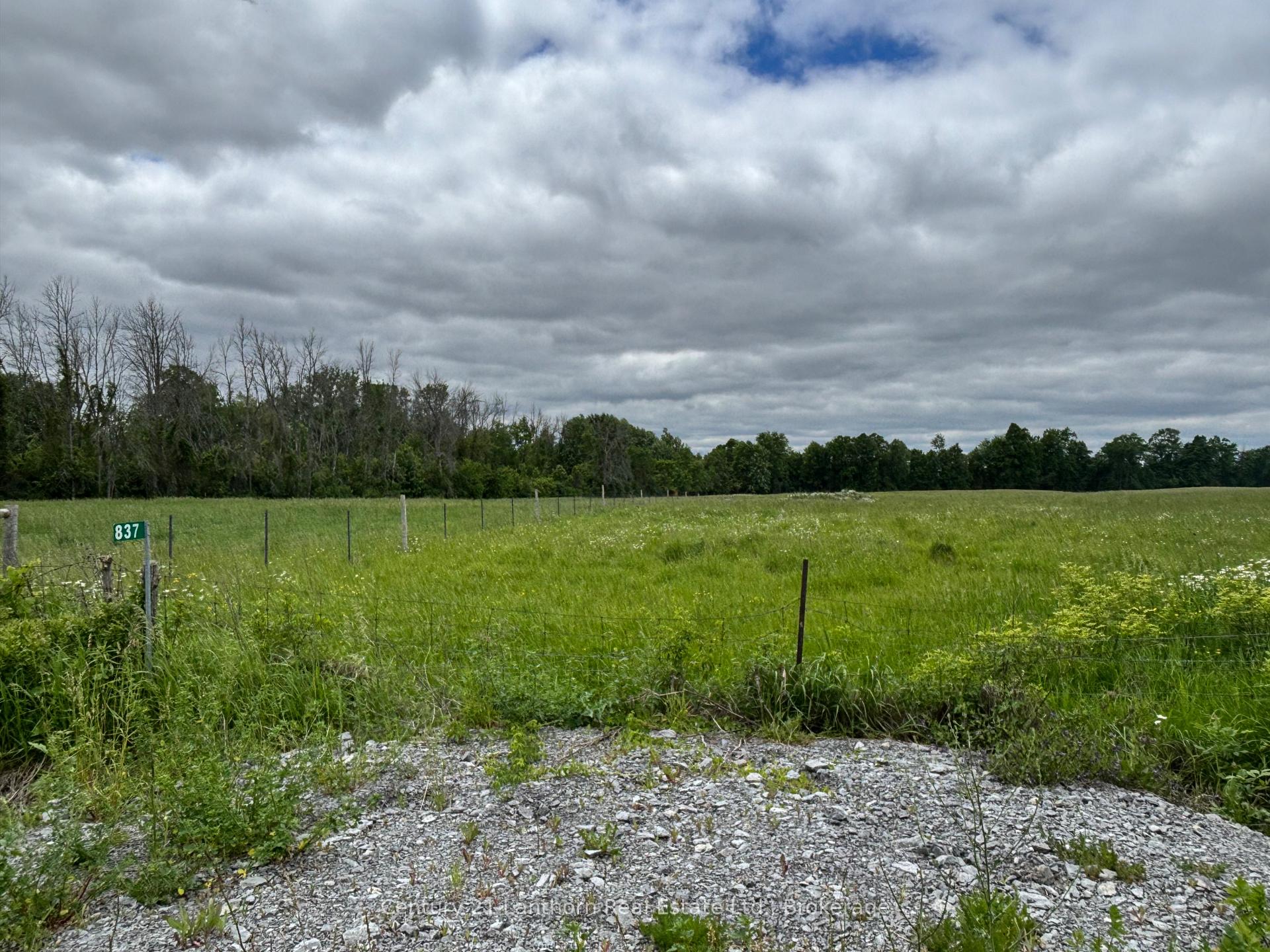 837 FISH LAKE Road, Prince Edward County — photo 2 of 5