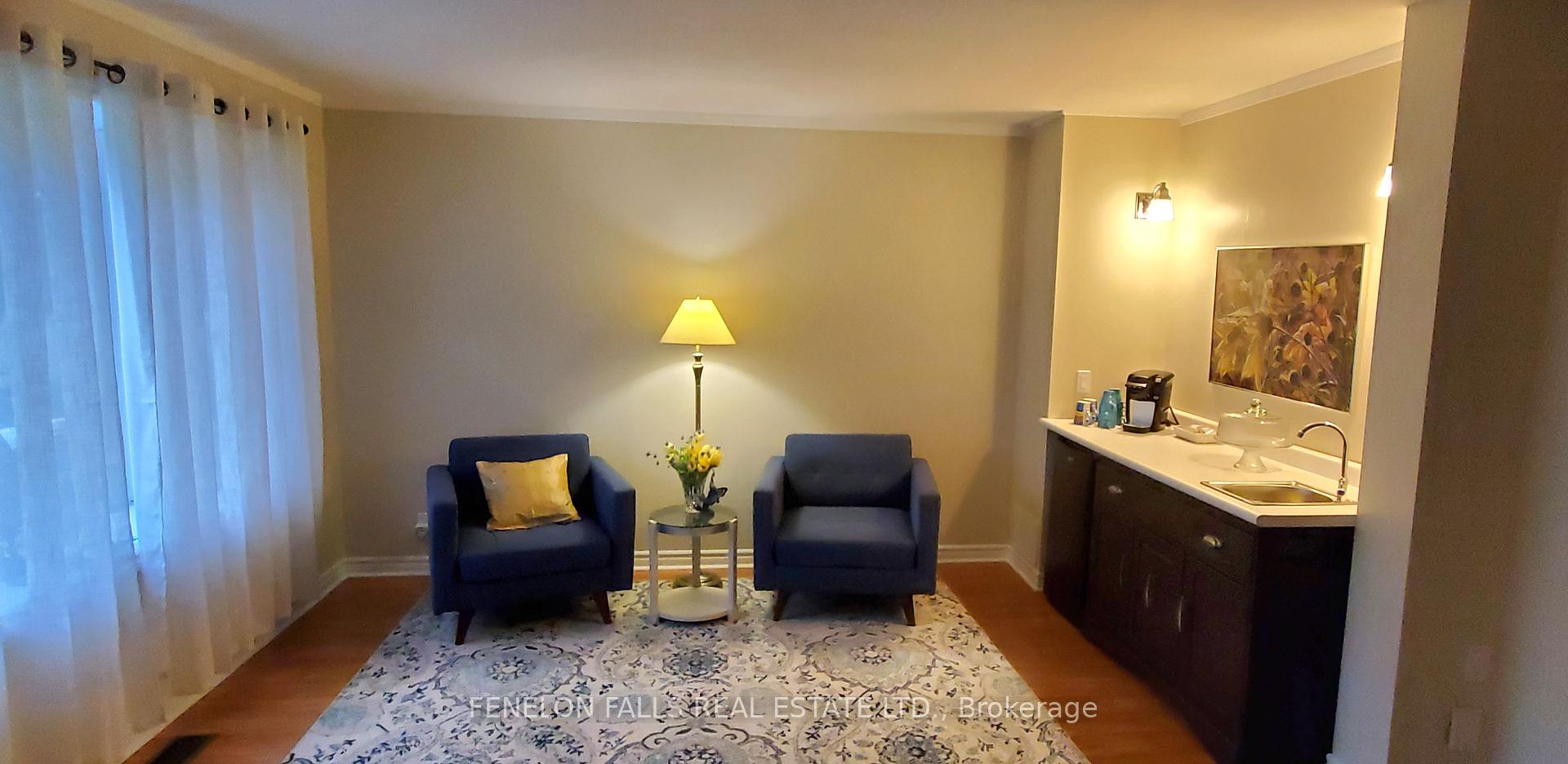 7 James Street, Kawartha Lakes — photo 4 of 5