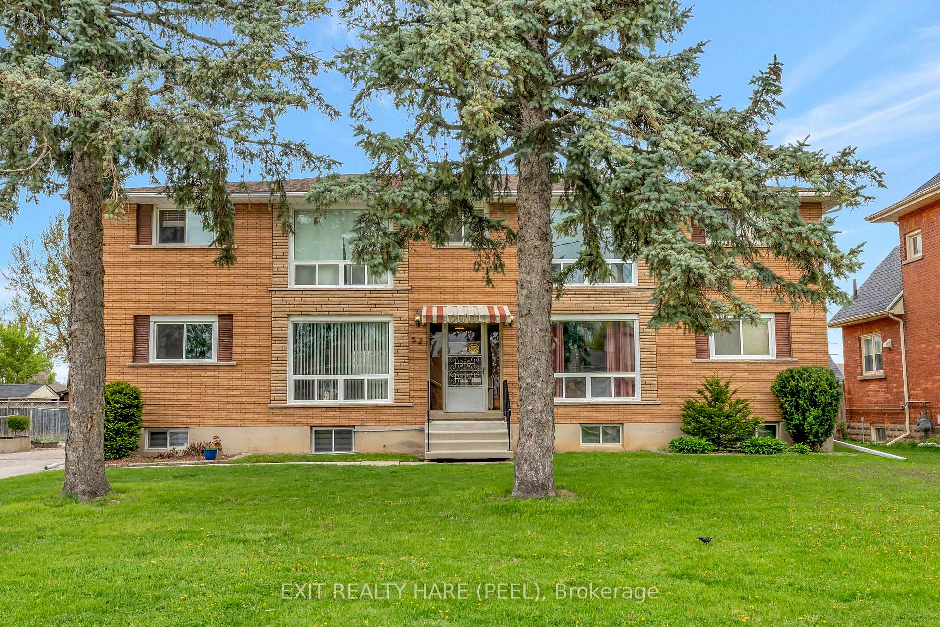 52 Hampton Street, Brantford — photo 2 of 5