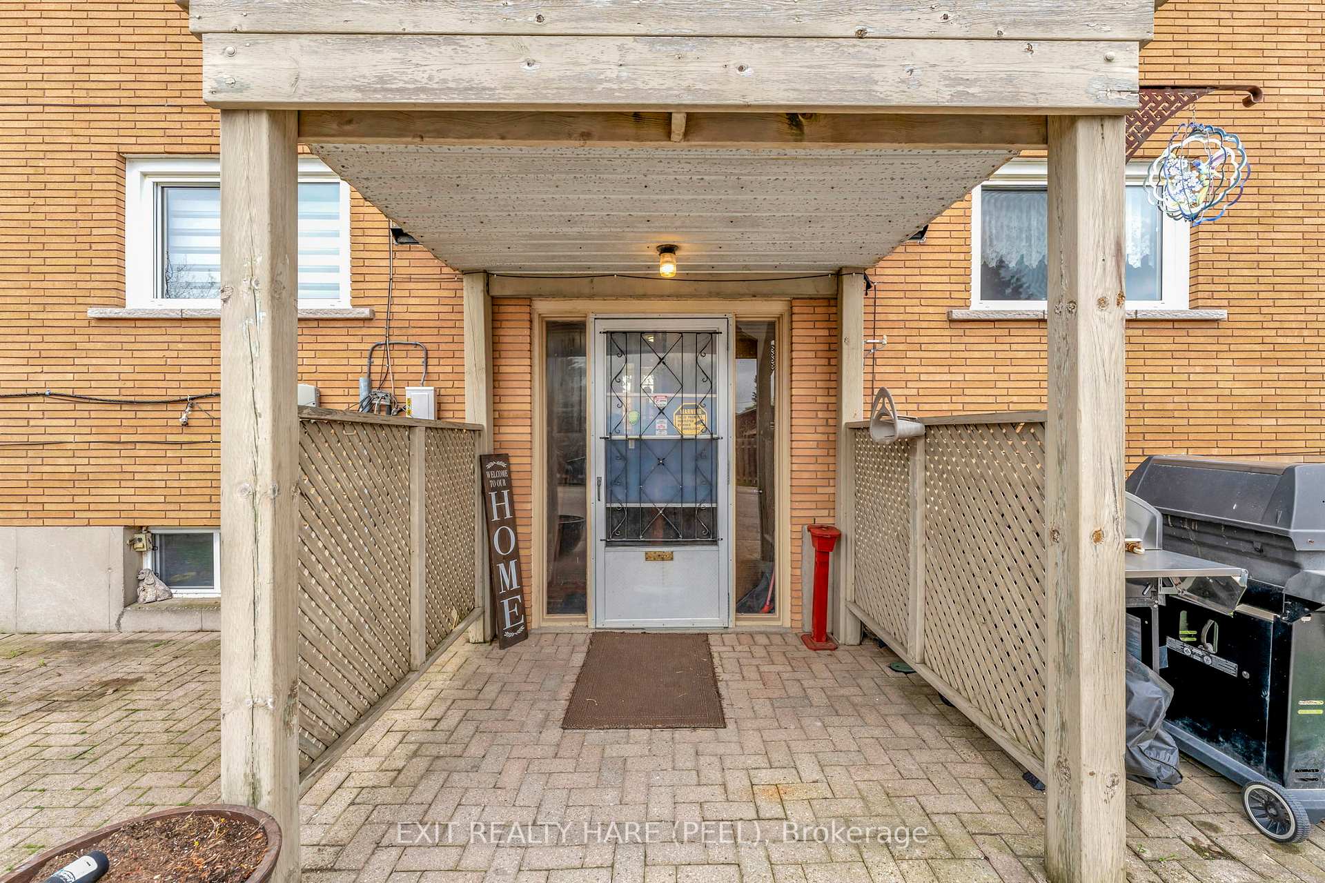 52 Hampton Street, Brantford — photo 5 of 5
