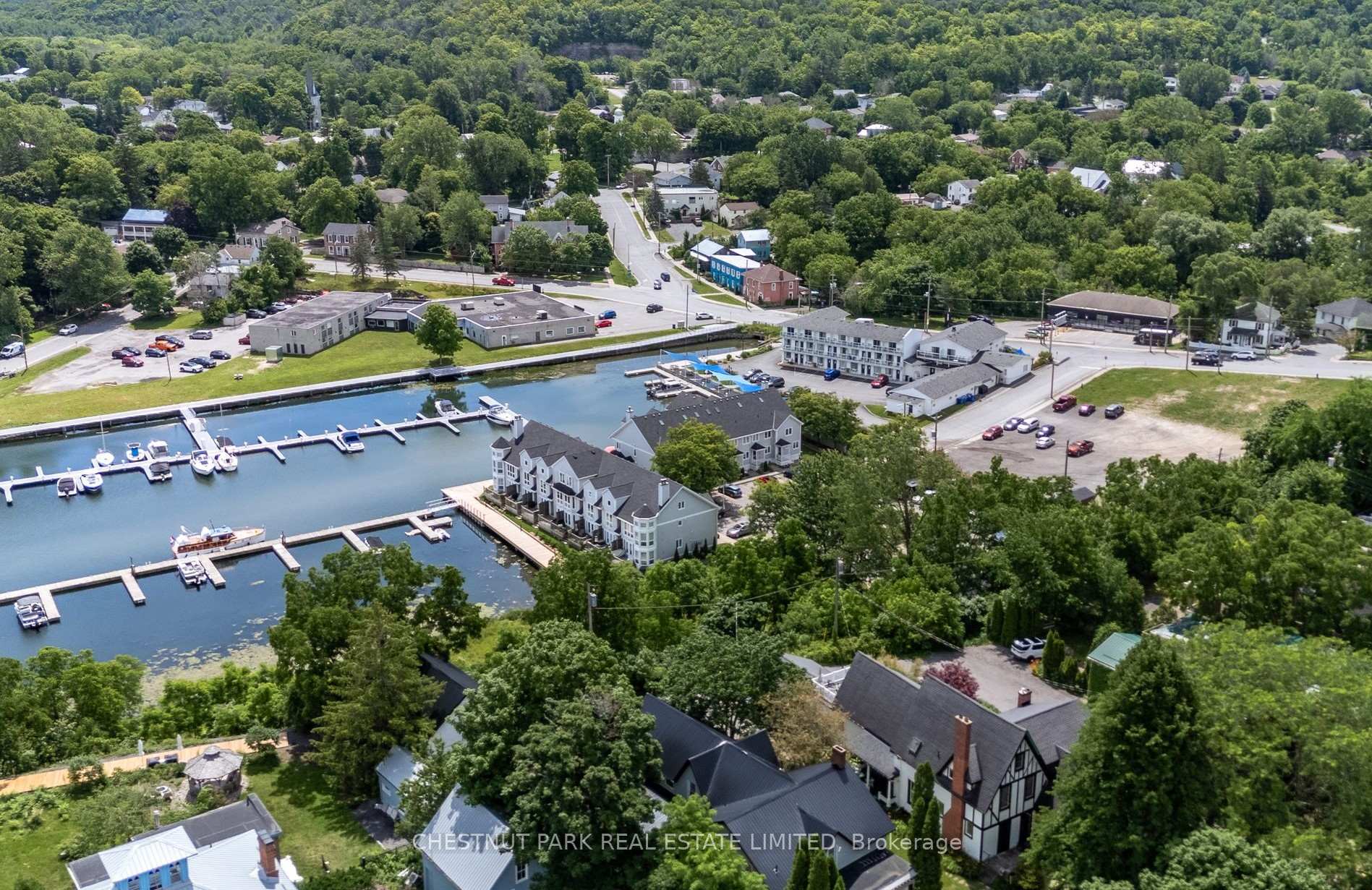 1 Mortimer Street 11, Prince Edward County — photo 3 of 5