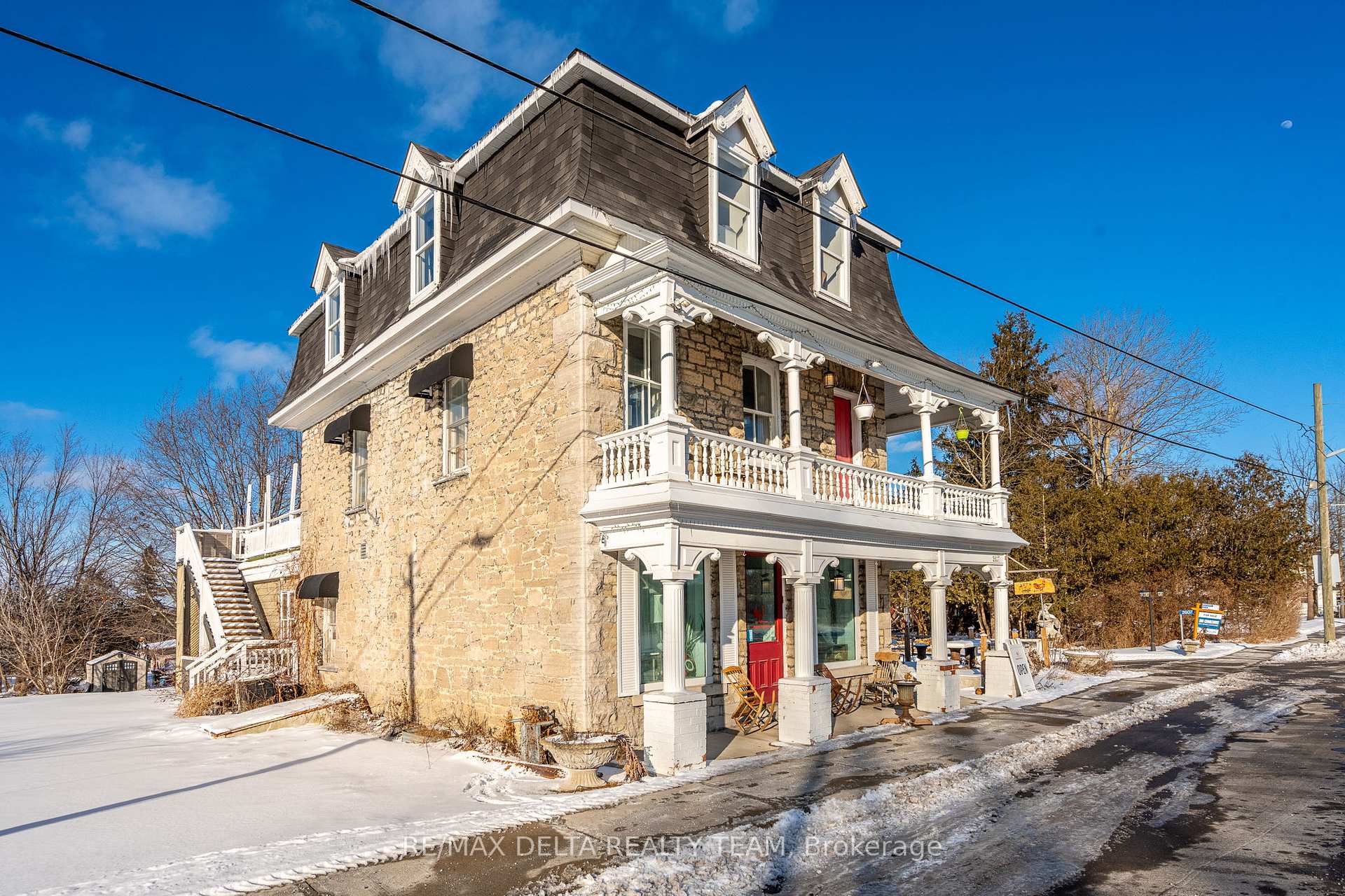 2607 OLD MONTREAL Road, Orleans - Cumberland and Area — photo 2 of 5