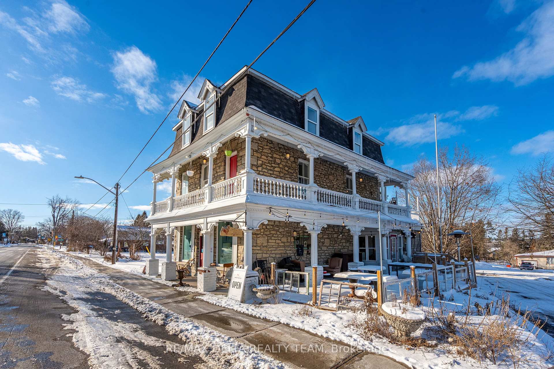2607 OLD MONTREAL Road, Orleans - Cumberland and Area — photo 3 of 5