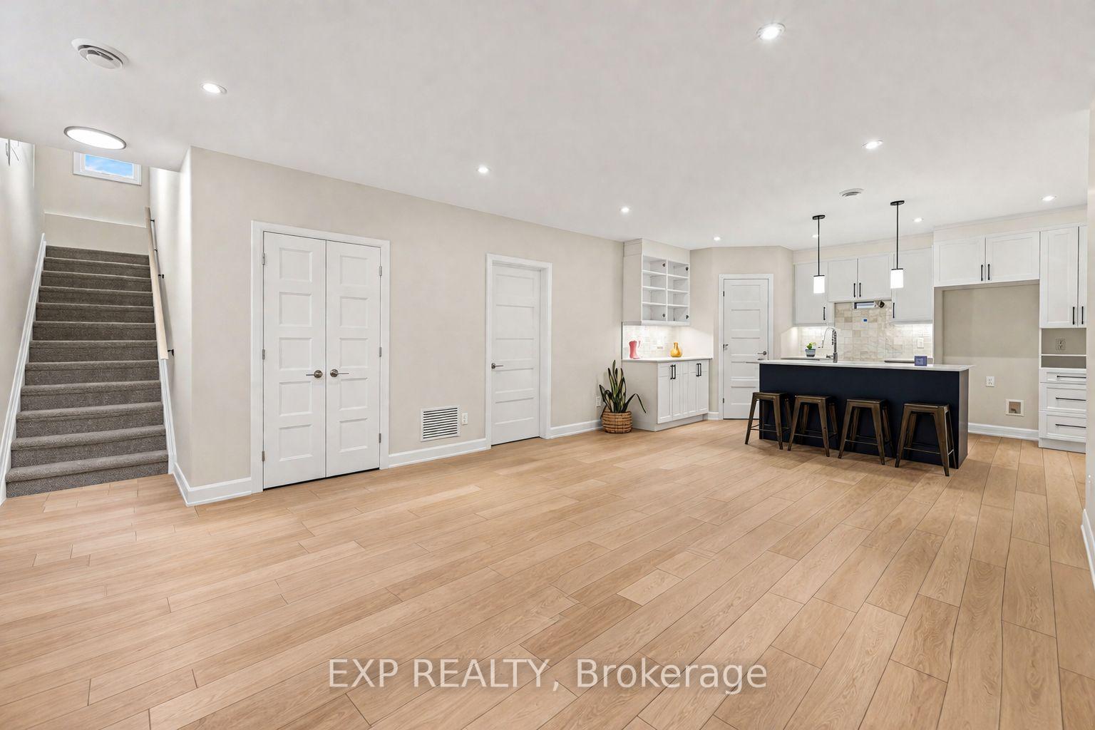 448 Falcon Lane B, Russell — photo 4 of 5