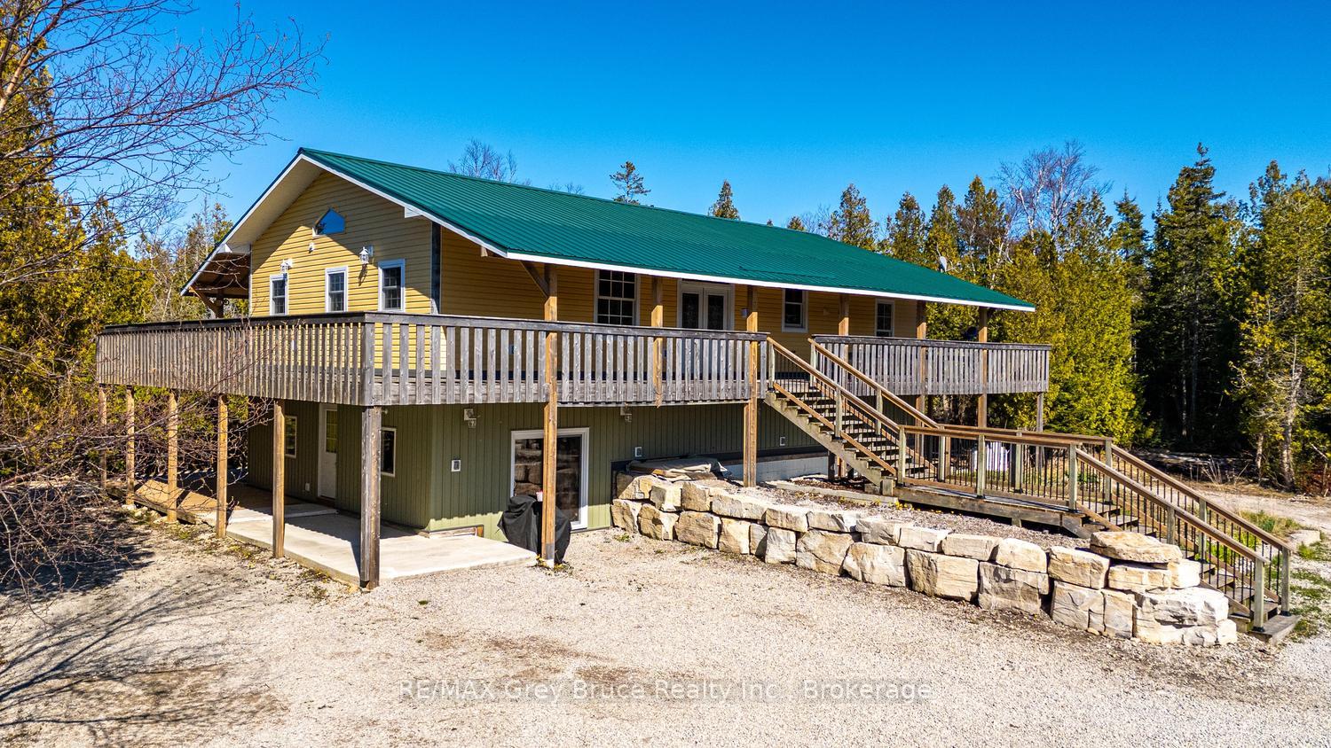 13 & 17 Zorra Drive, Northern Bruce Peninsula — photo 2 of 5