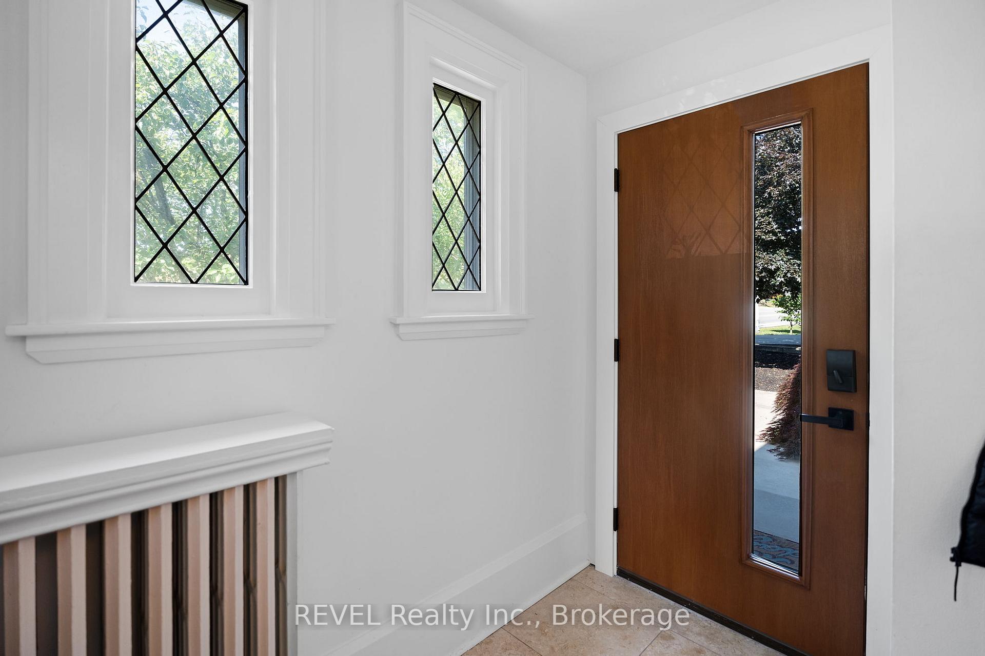 3543 King Street, Lincoln — photo 4 of 5