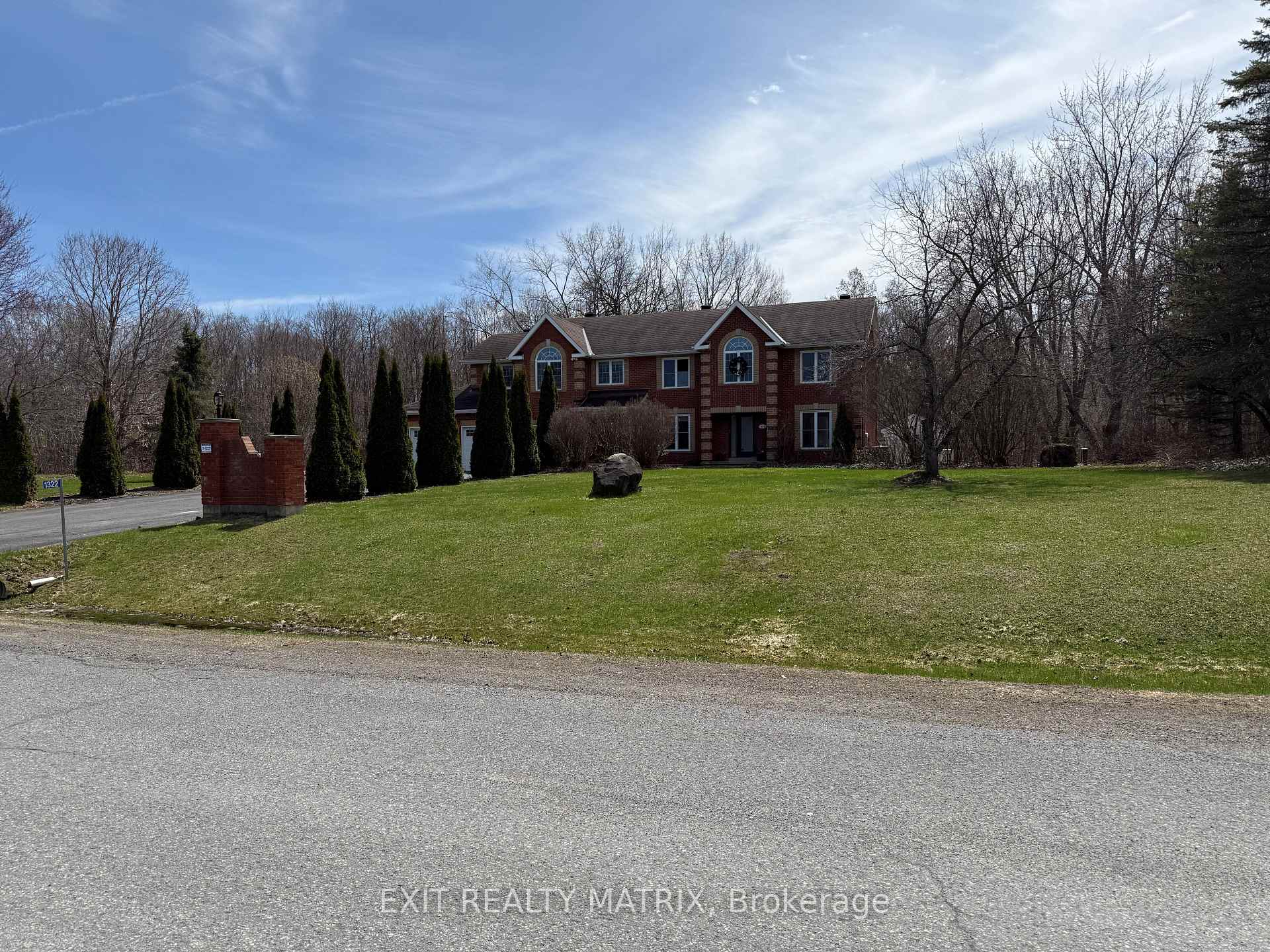 1322 Du Gouverneur Drive, Orleans - Cumberland and Area — photo 2 of 5