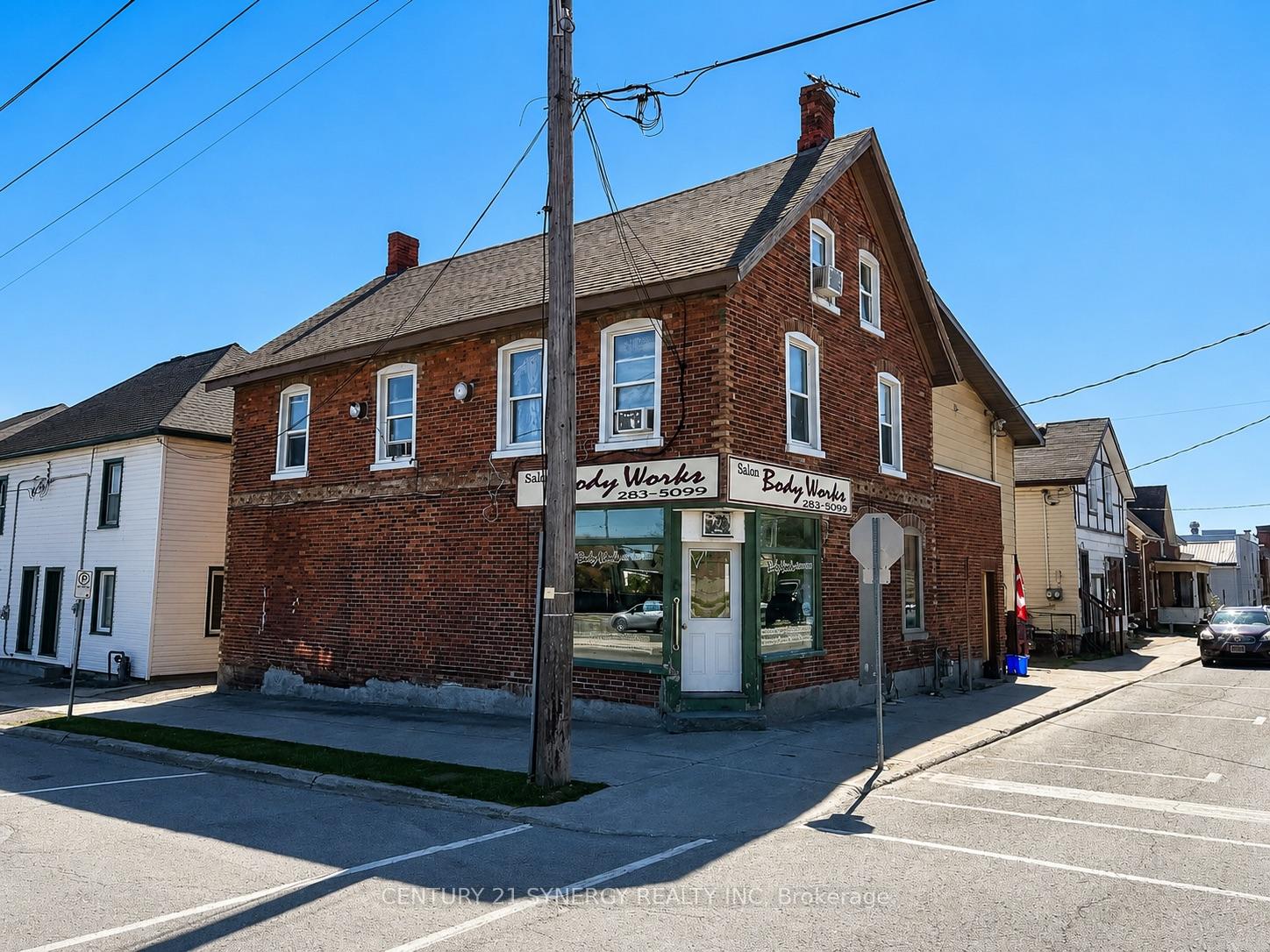 18 Market Street N, Smiths Falls, ON K7A 2E3 — Smiths Falls, Ontario