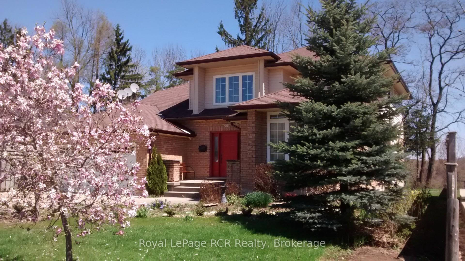 335 3rd Avenue W, Owen Sound — photo 2 of 5