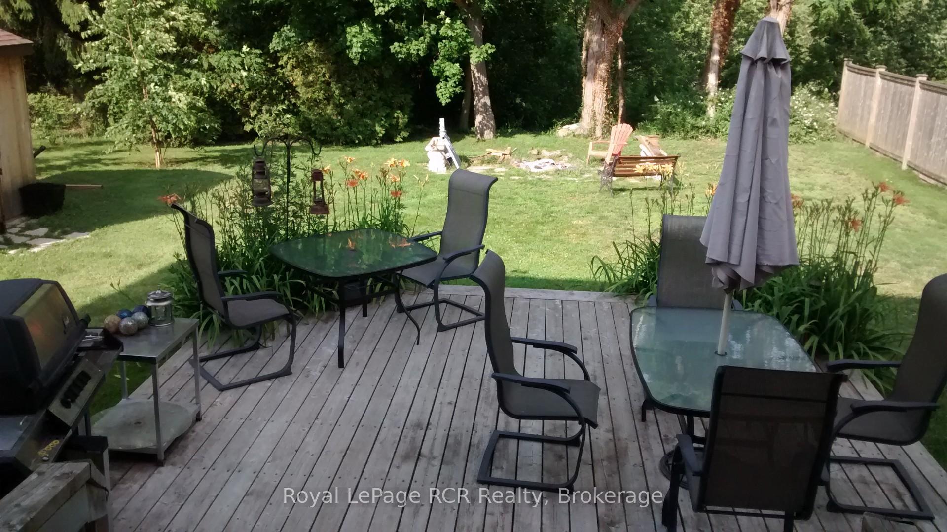 335 3rd Avenue W, Owen Sound — photo 4 of 5