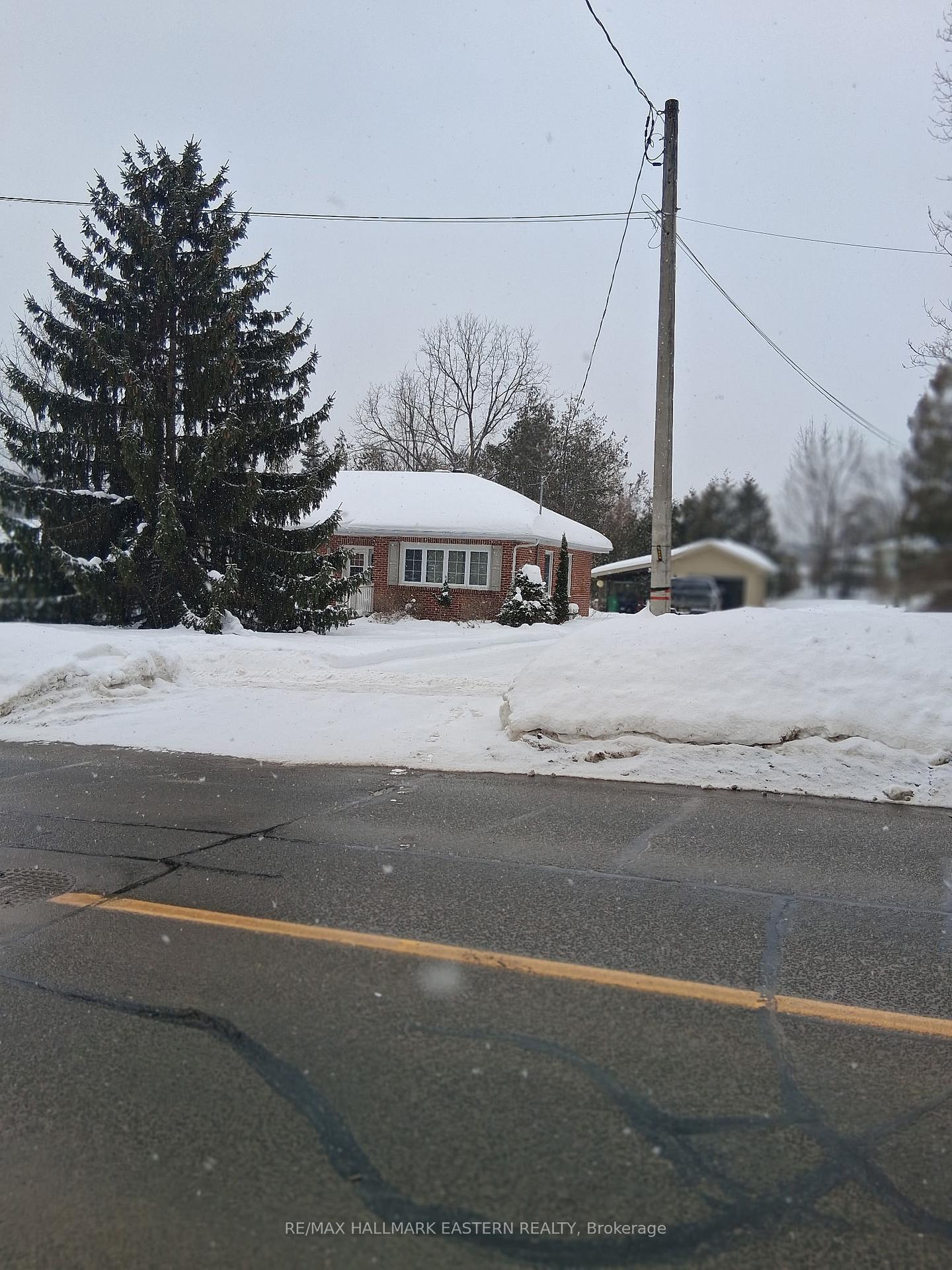 99 Wallis Drive, Peterborough, ON K9J 6C2 — Peterborough, Ontario