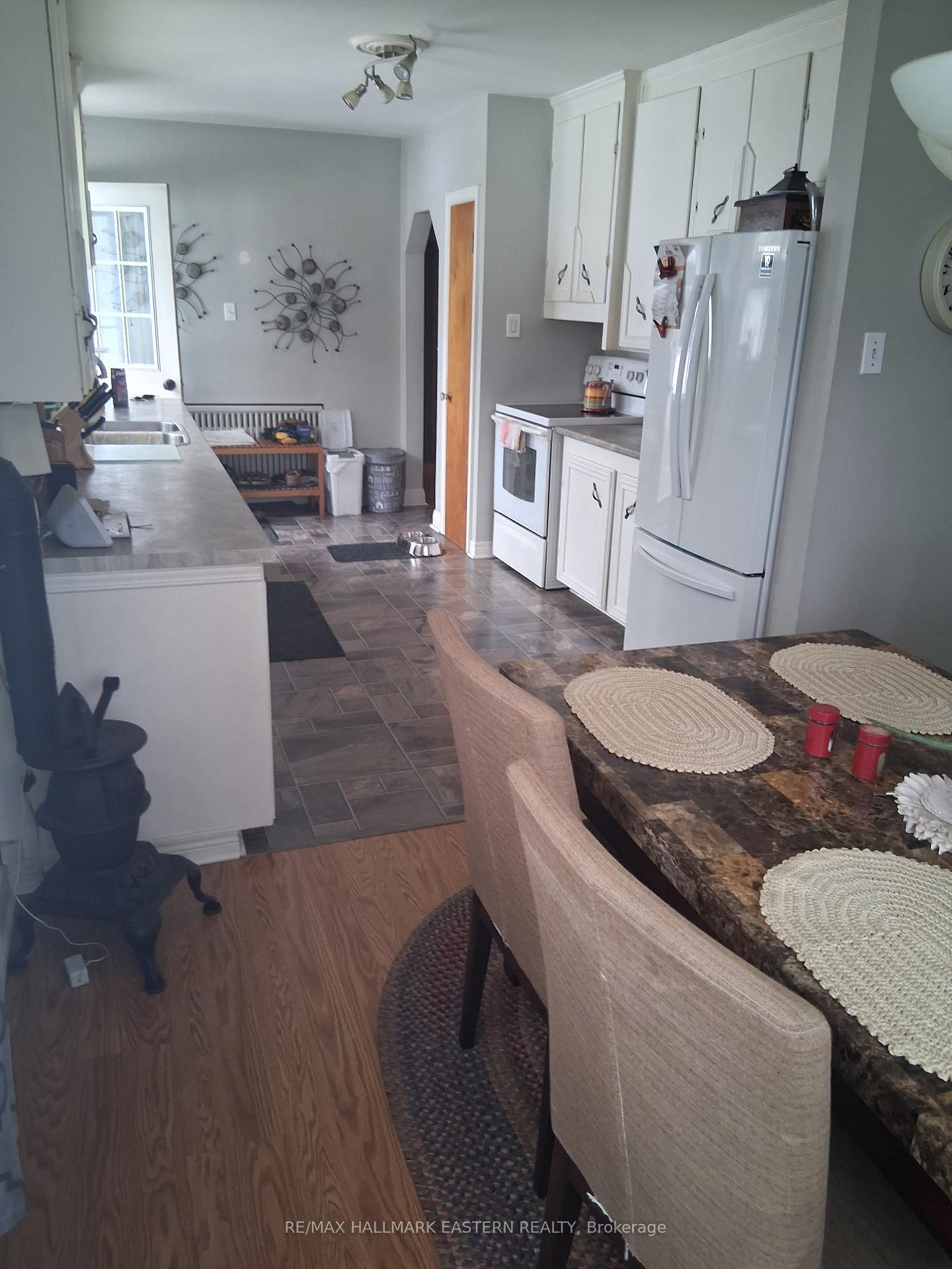 99 Wallis Drive, Peterborough — photo 5 of 5