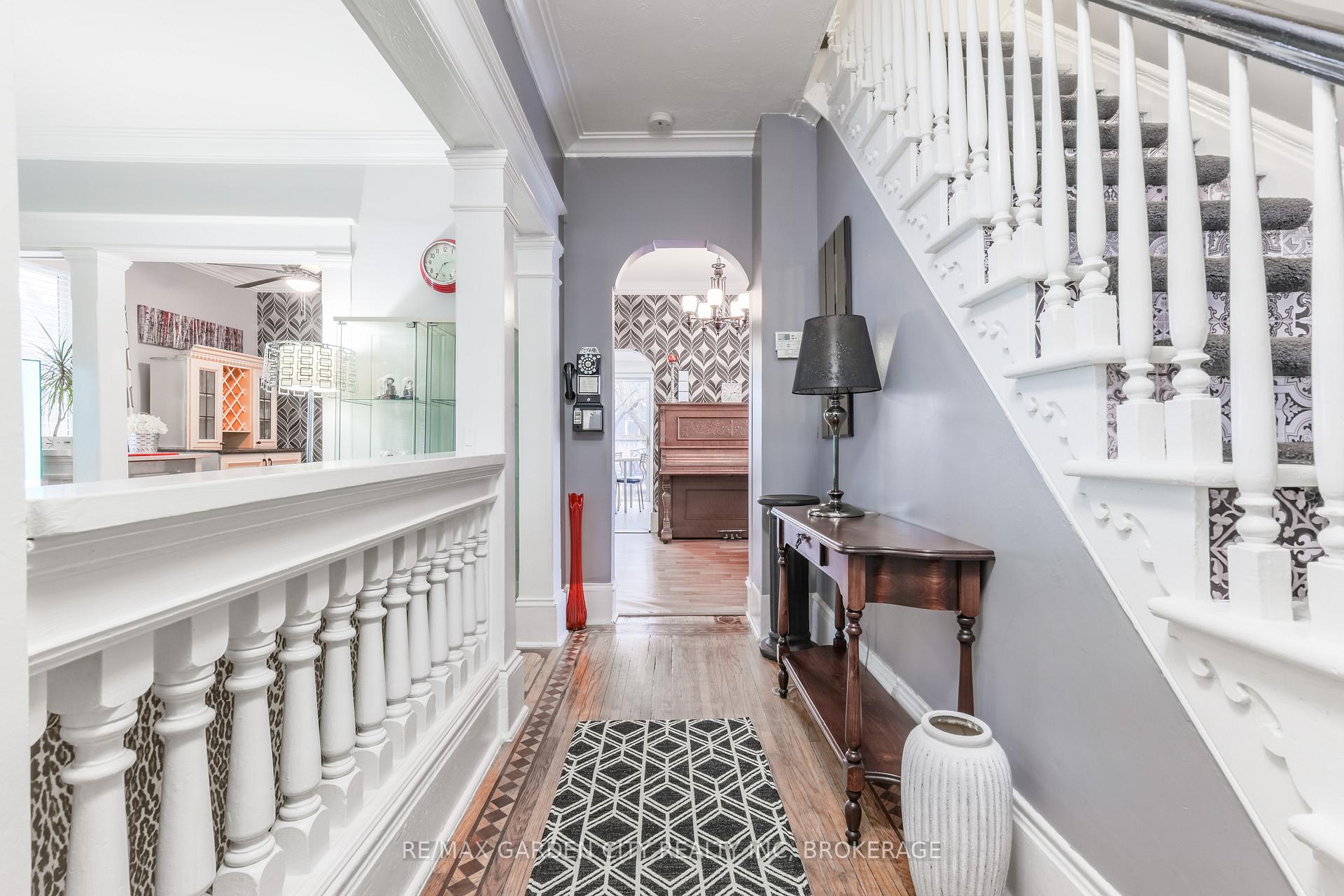 residential Property Image no.1