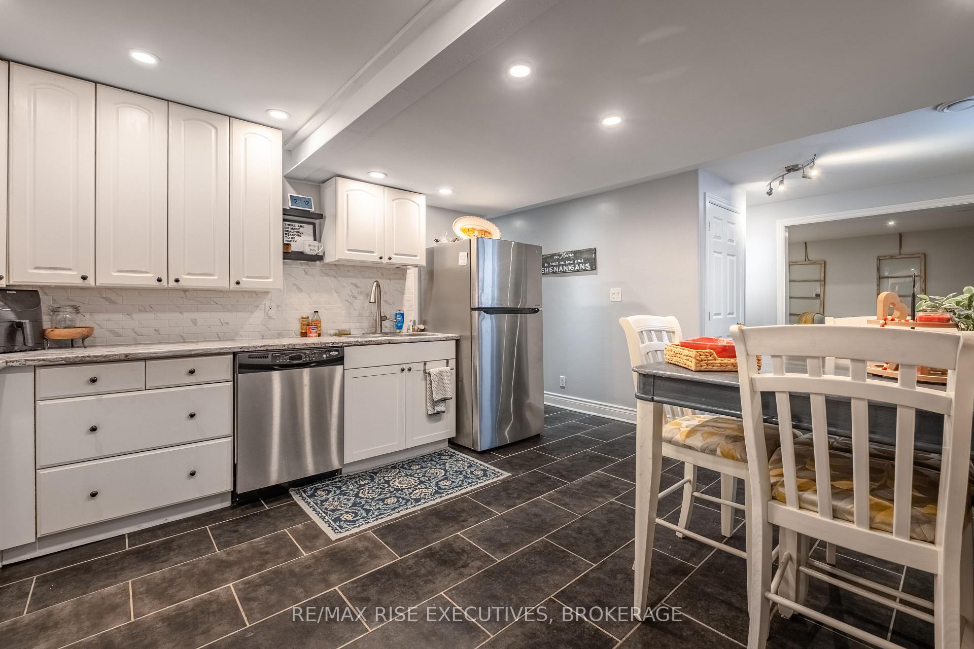 1388 Ottawa Street, Kingston — photo 5 of 5