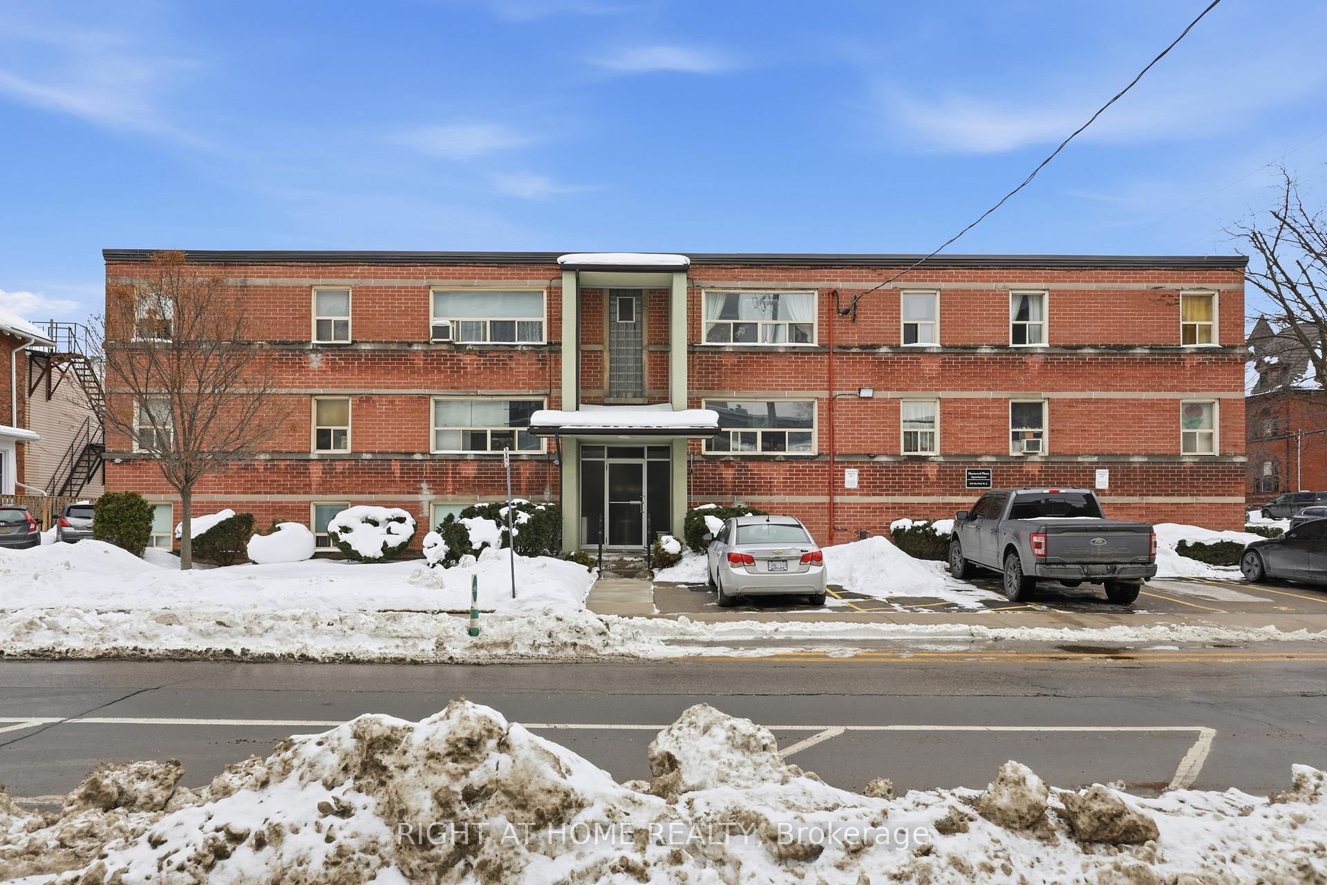 residential Property Image no.1