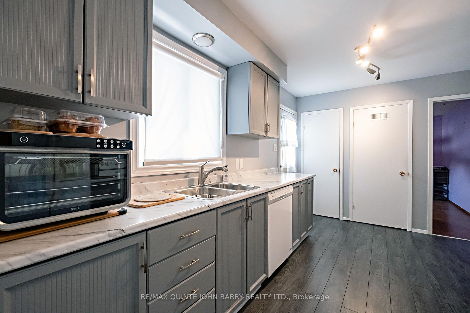 129 Cedar Street, Brighton — photo 4 of 5