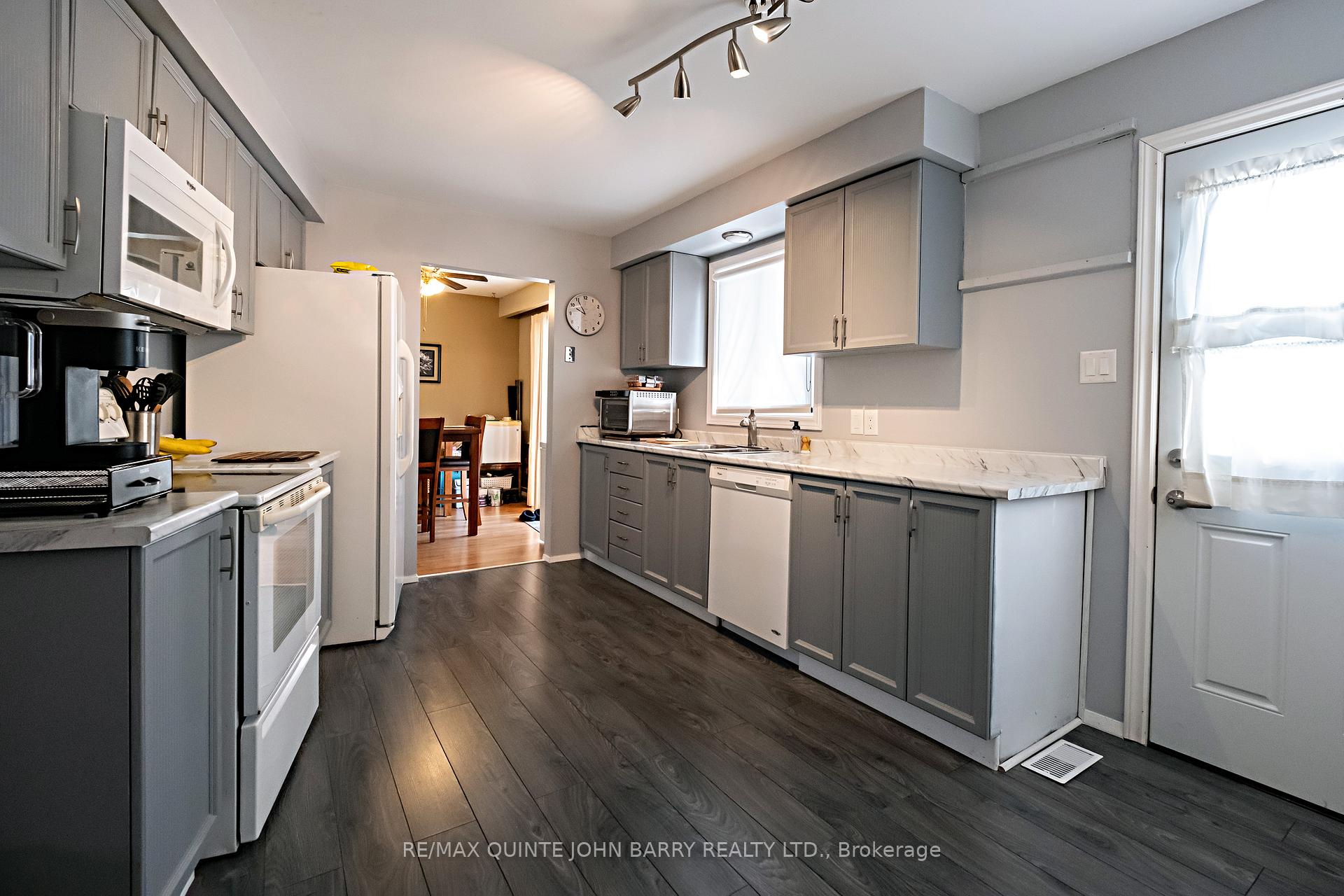 129 Cedar Street, Brighton — photo 5 of 5