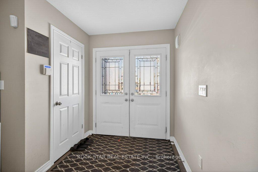 205B Marlborough Street, Brantford — photo 2 of 5