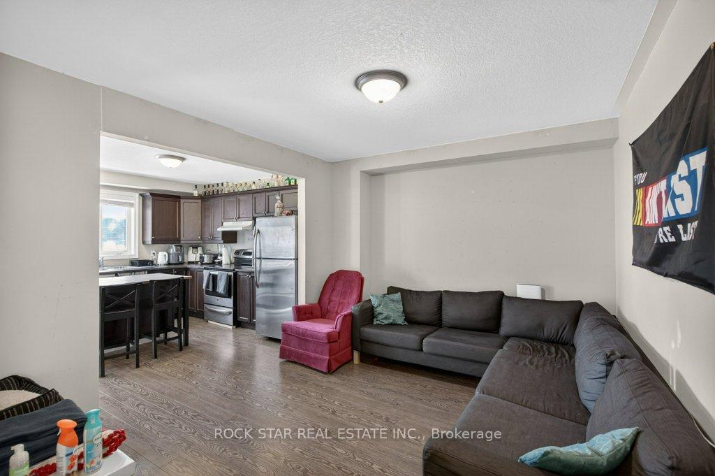205B Marlborough Street, Brantford — photo 4 of 5