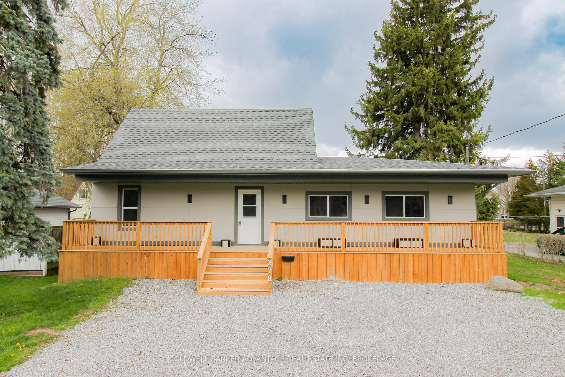 378 Thorold Road, Welland, ON L3C 3W6 — Welland, Ontario
