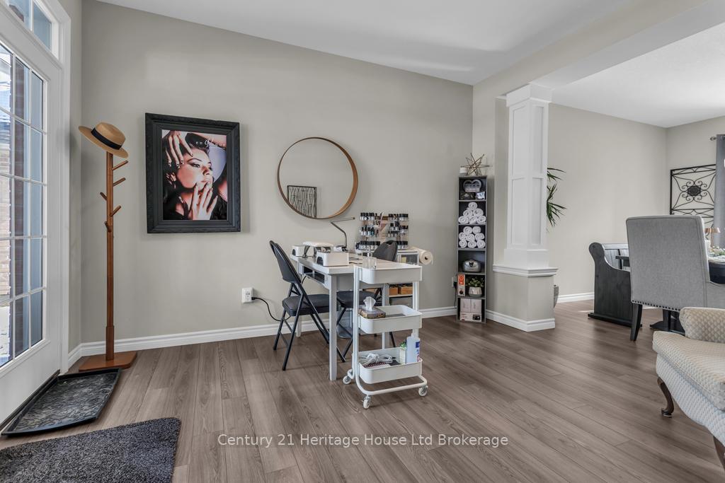 29 Brookside Lane, Tillsonburg — photo 3 of 5