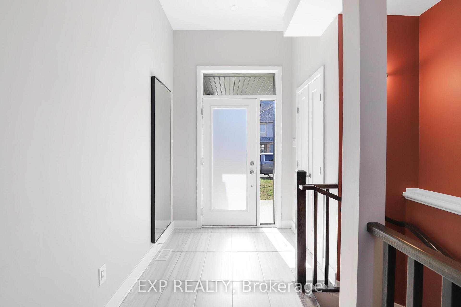 1053 Lunar Glow Crescent, Blossom Park - Airport and Area — photo 2 of 5
