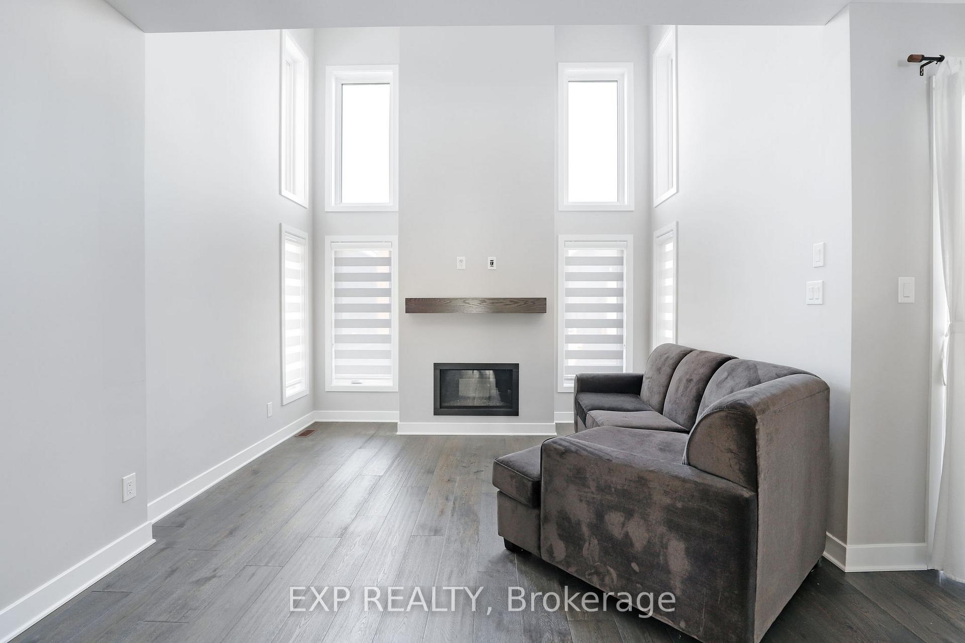 1053 Lunar Glow Crescent, Blossom Park - Airport and Area — photo 4 of 5