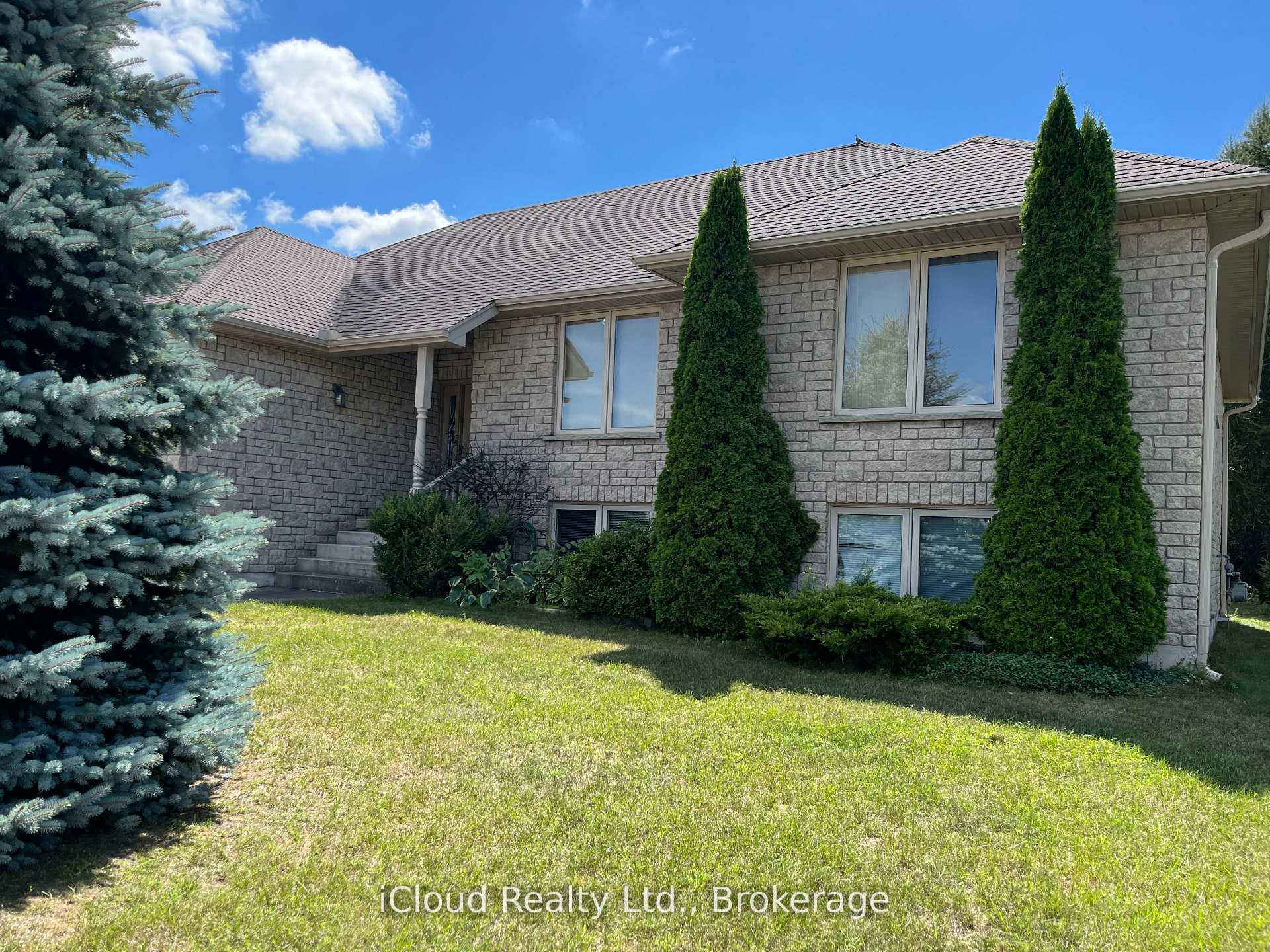 782 Brentwood Drive, Saugeen Shores — photo 2 of 5