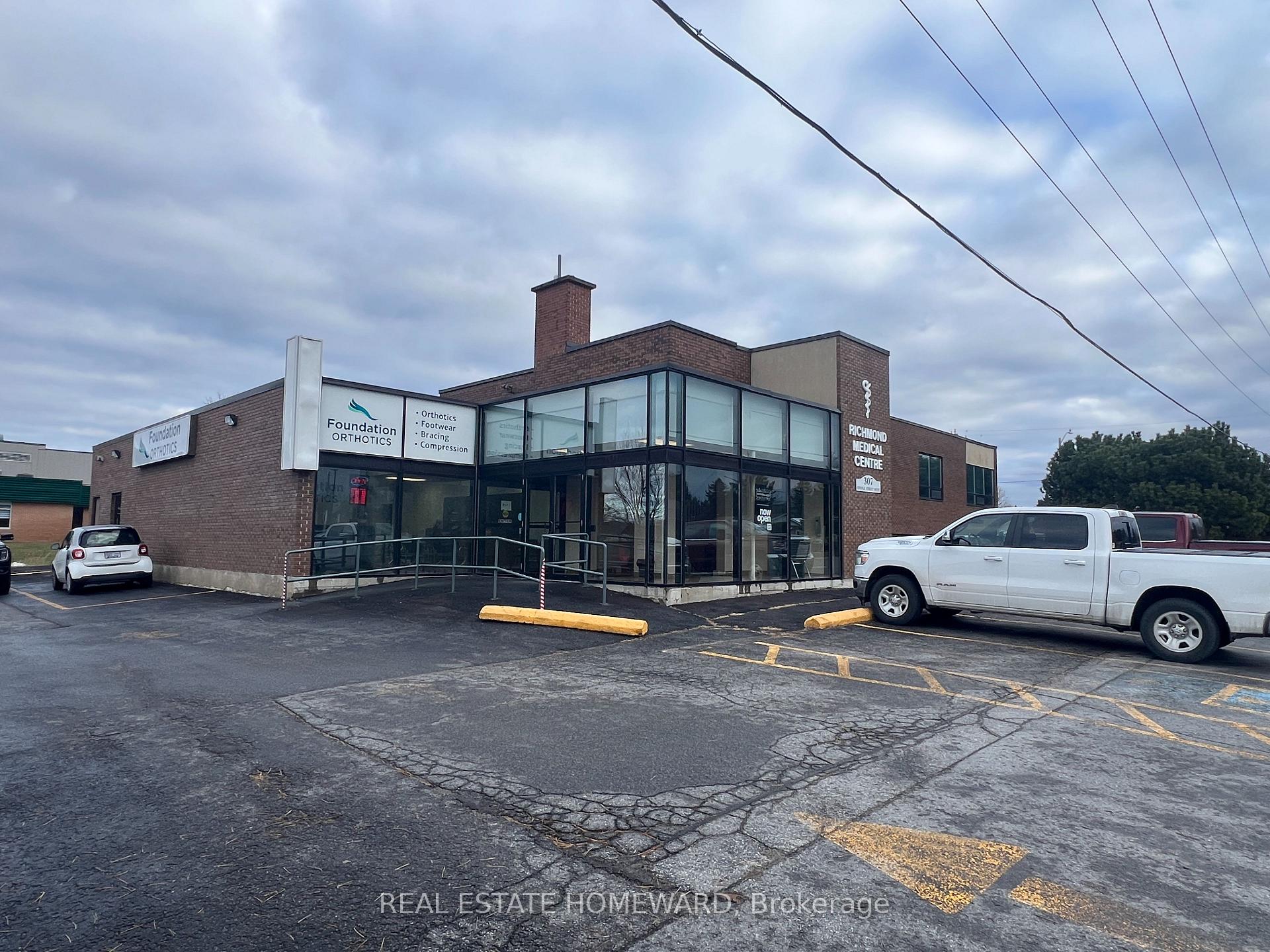 307-307A W Bridge Street W, Greater Napanee, ON K7R 3L1