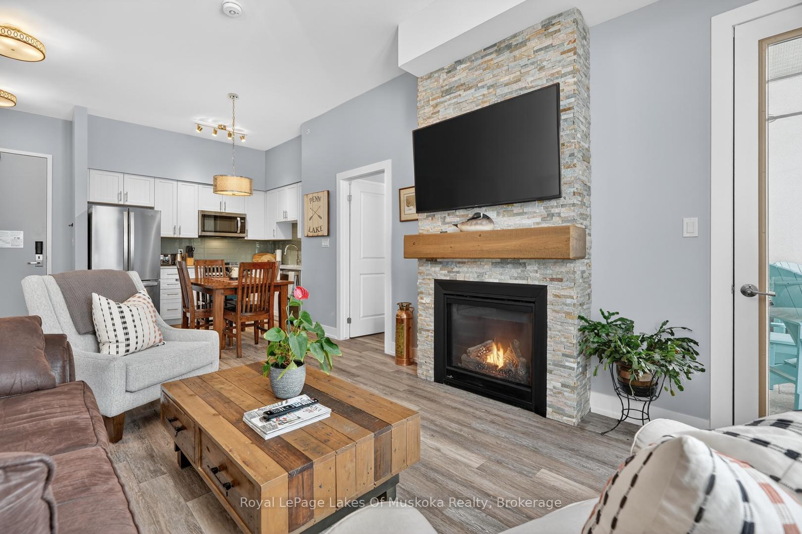 25 Pen Lake Point Road 102, Huntsville, ON P1H 1A9 — Huntsville, Ontario