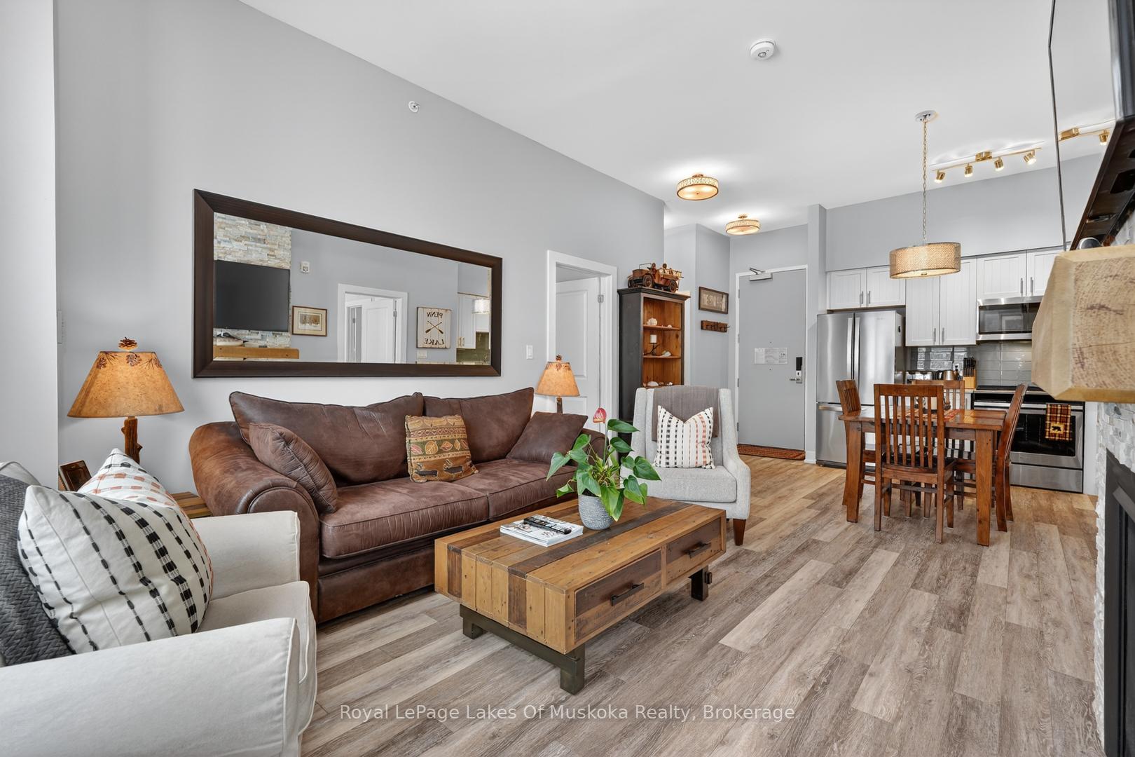 25 Pen Lake Point Road 102, Huntsville — photo 5 of 5