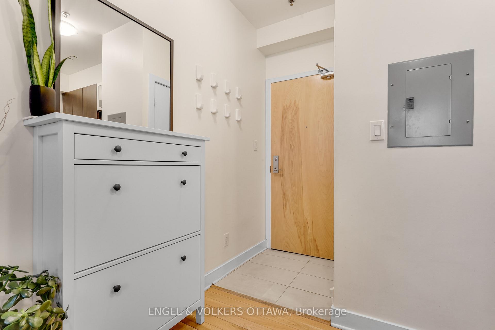 360 Cumberland Street 104, Lower Town - Sandy Hill — photo 3 of 5