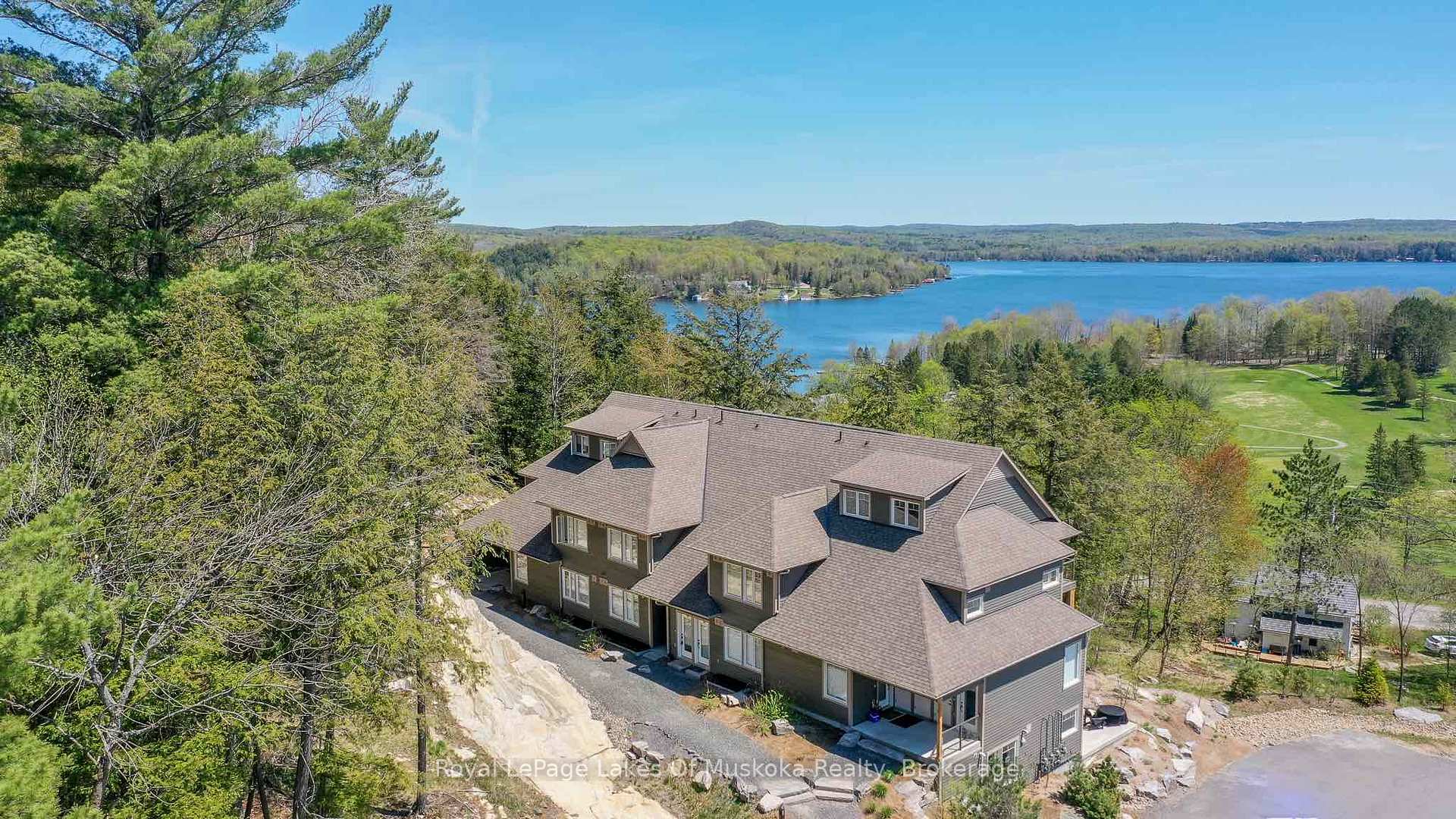 3 Tree Tops Lane 102, Huntsville, ON P1H 0B8 — Huntsville, Ontario