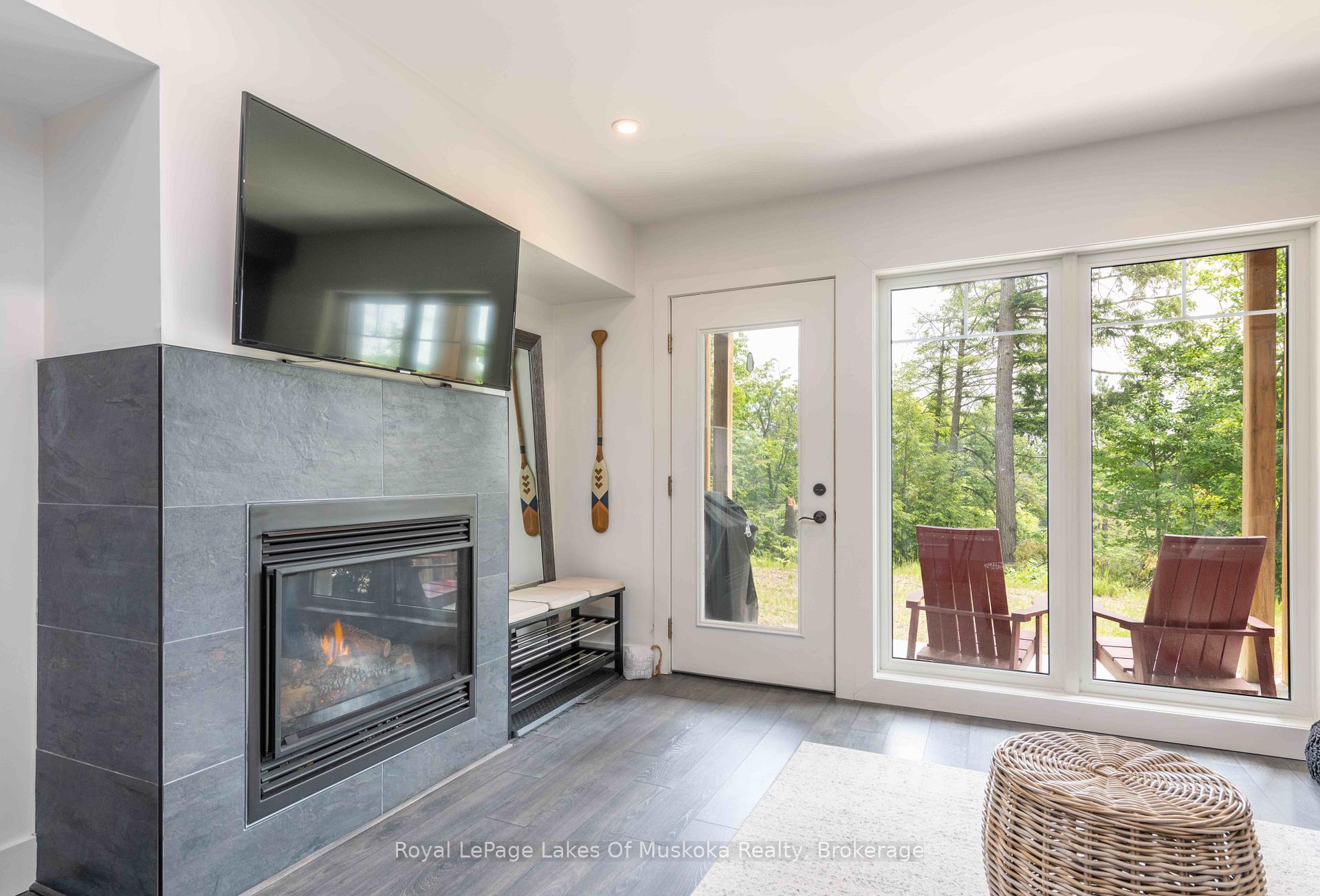 3 Tree Tops Lane 102, Huntsville — photo 4 of 5