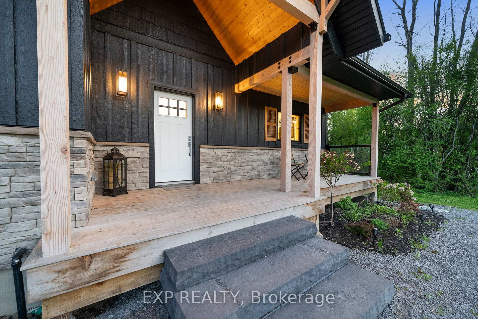 1499 Lakeside Drive, Prince Edward County — photo 4 of 5