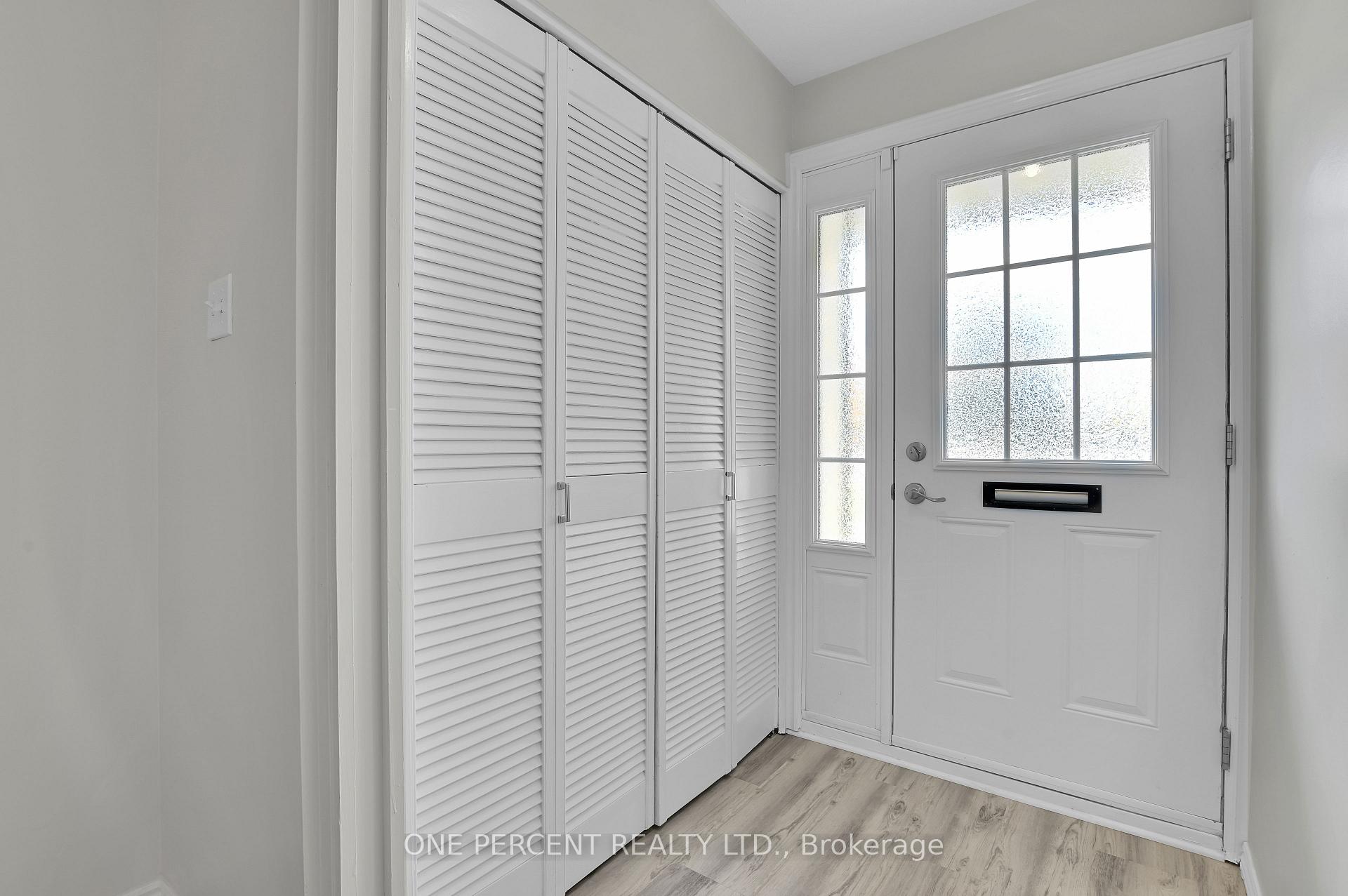 1511 Fisher Avenue, Mooneys Bay - Carleton Heights and Area — photo 4 of 5
