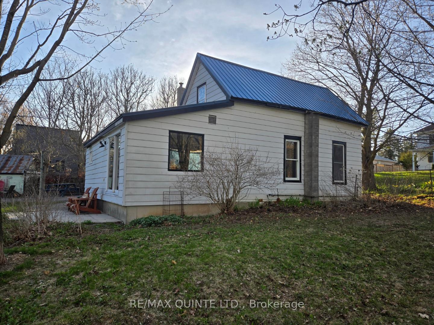 163 Main Street, Prince Edward County — photo 4 of 5
