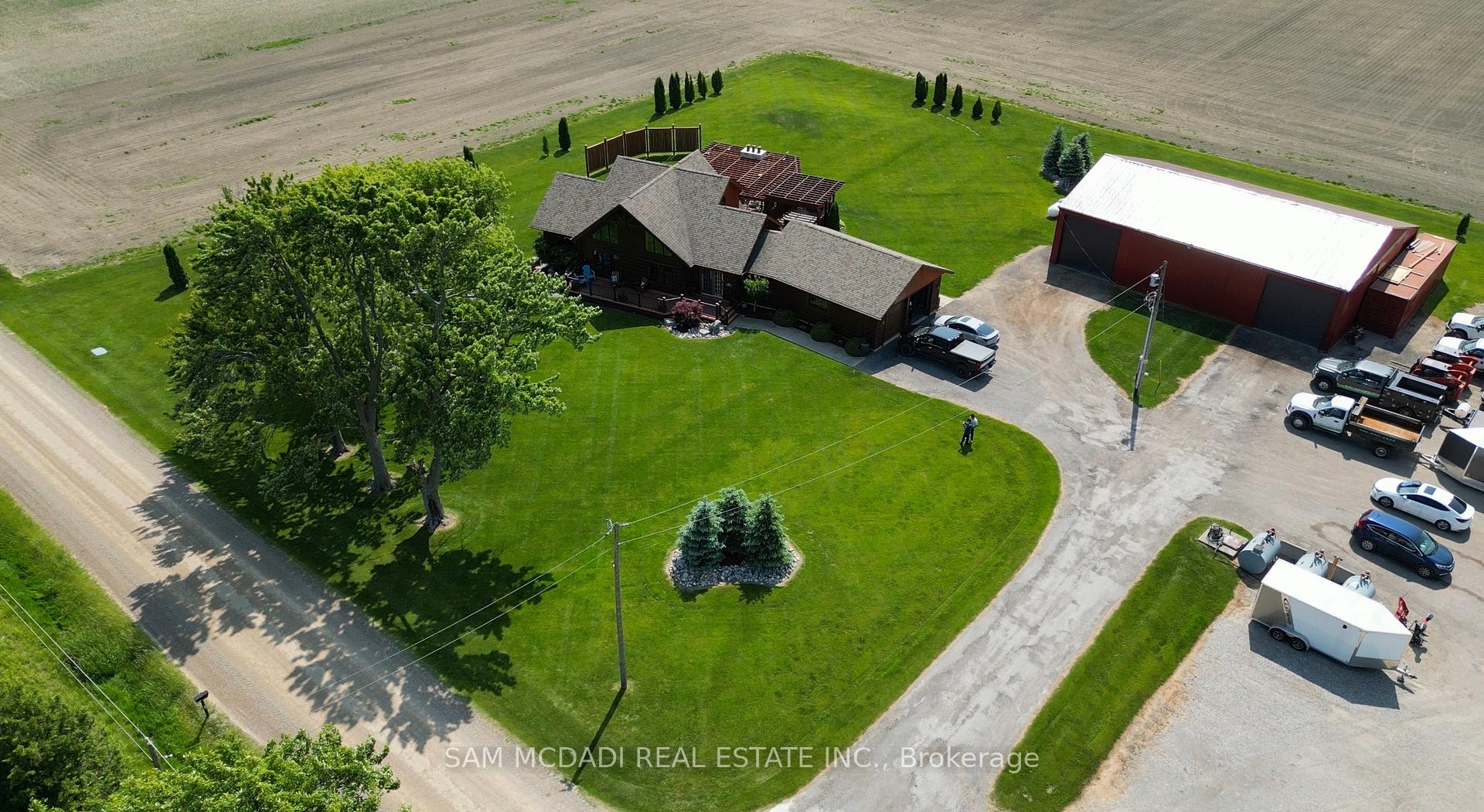 8529 Kinnaird Road, Lambton Shores, ON N0N 1J3
