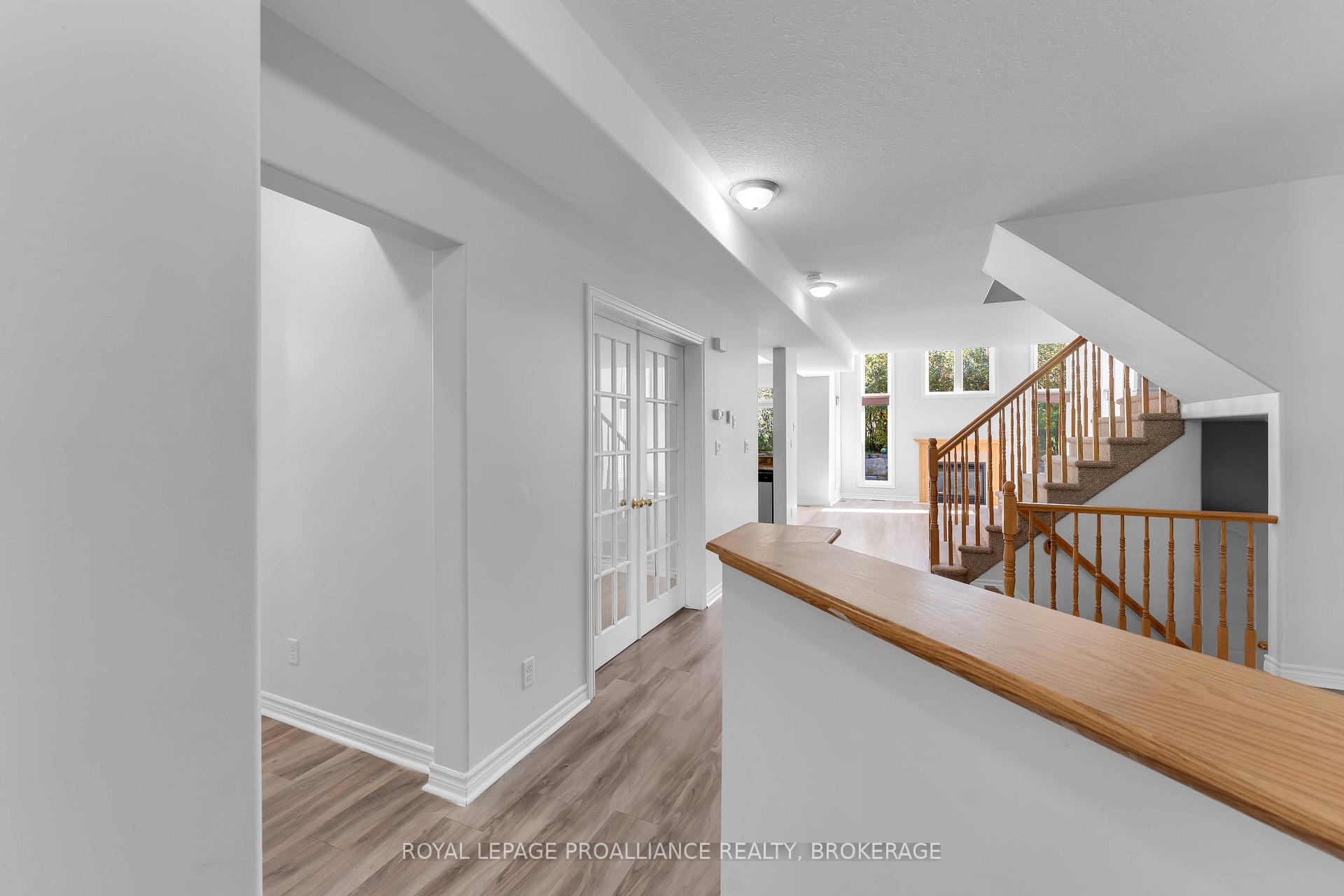 500 Conservatory Drive, Kingston — photo 4 of 5
