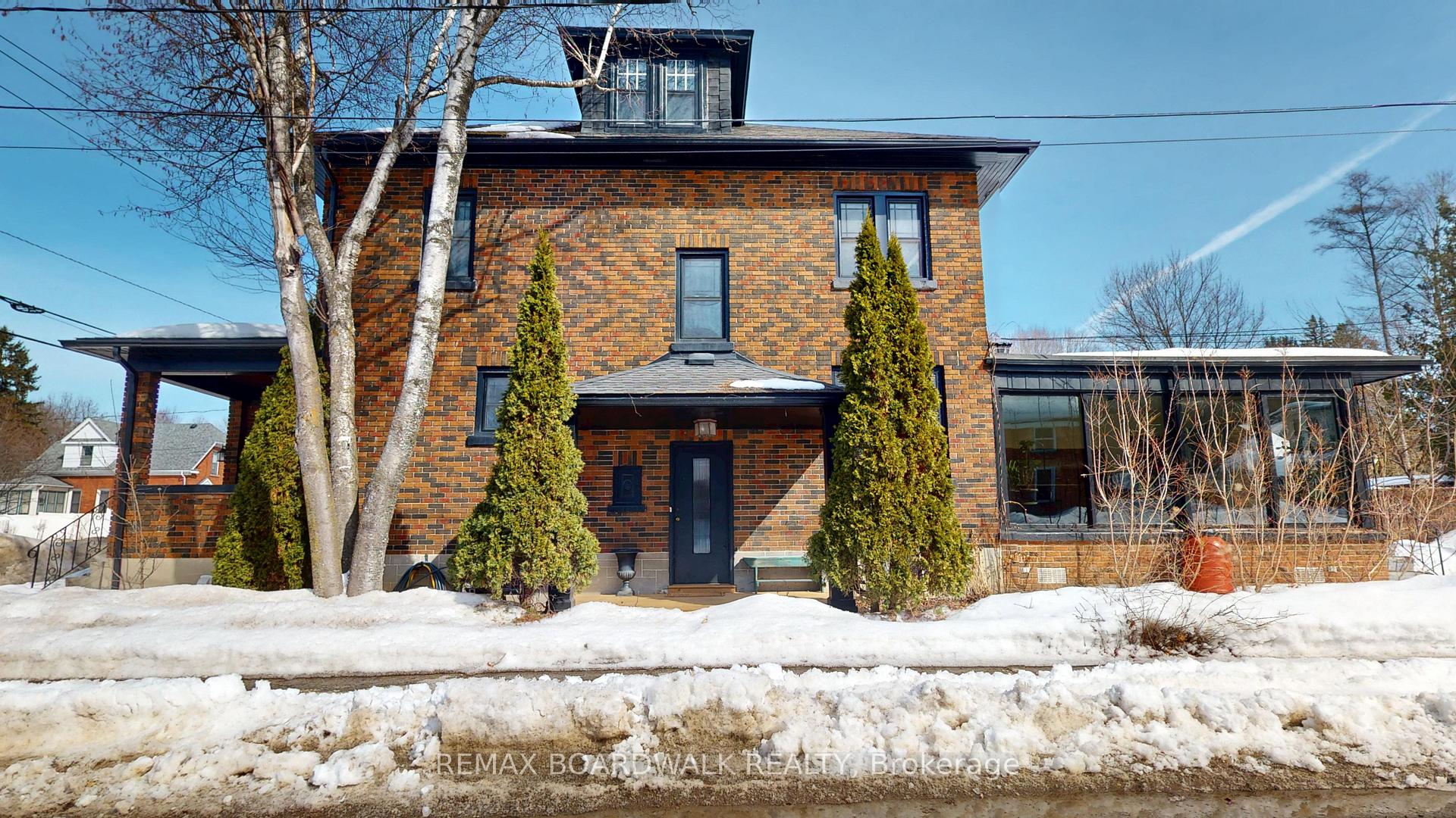 407 King Street W, Brockville — photo 3 of 5
