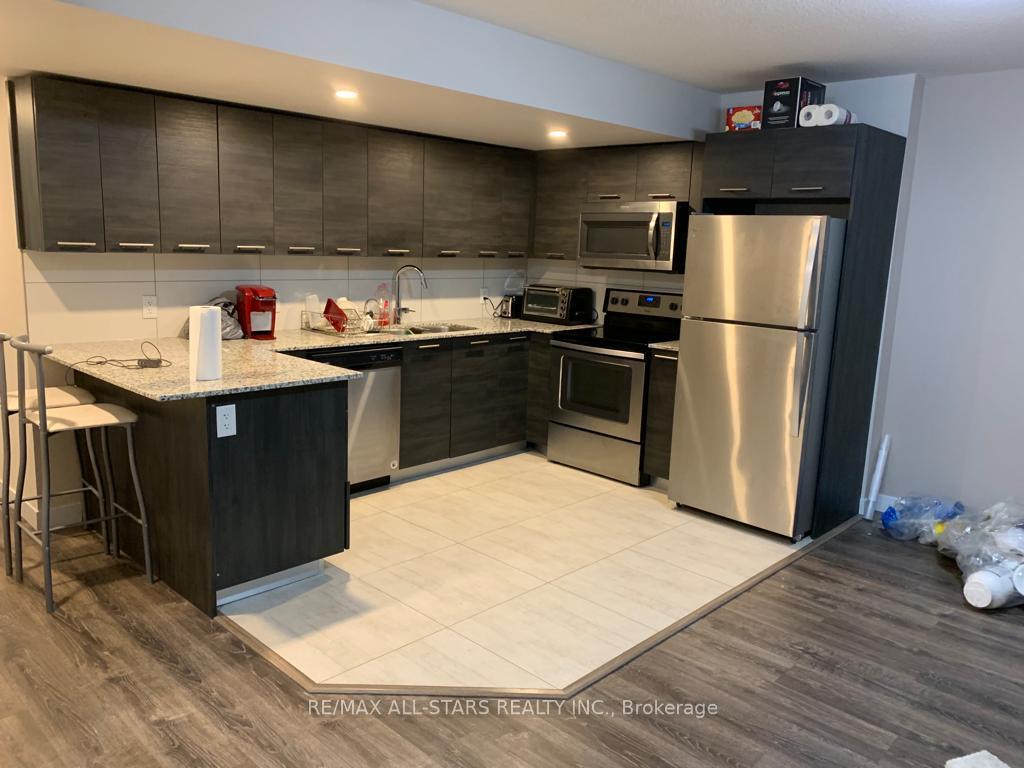 338 Albert Street 217, Waterloo — photo 3 of 5