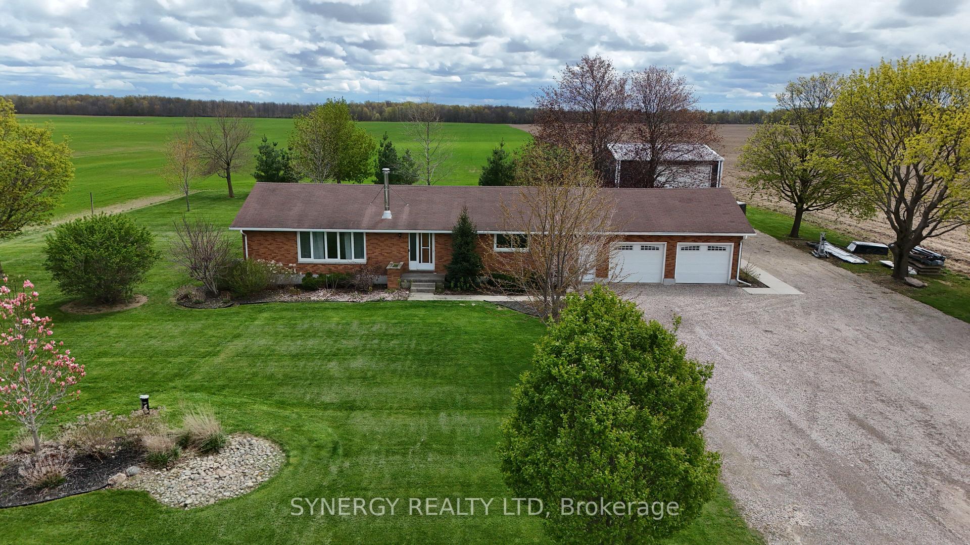 7979 Lasalle Line, Brooke-Alvinston, ON N0M 2S0