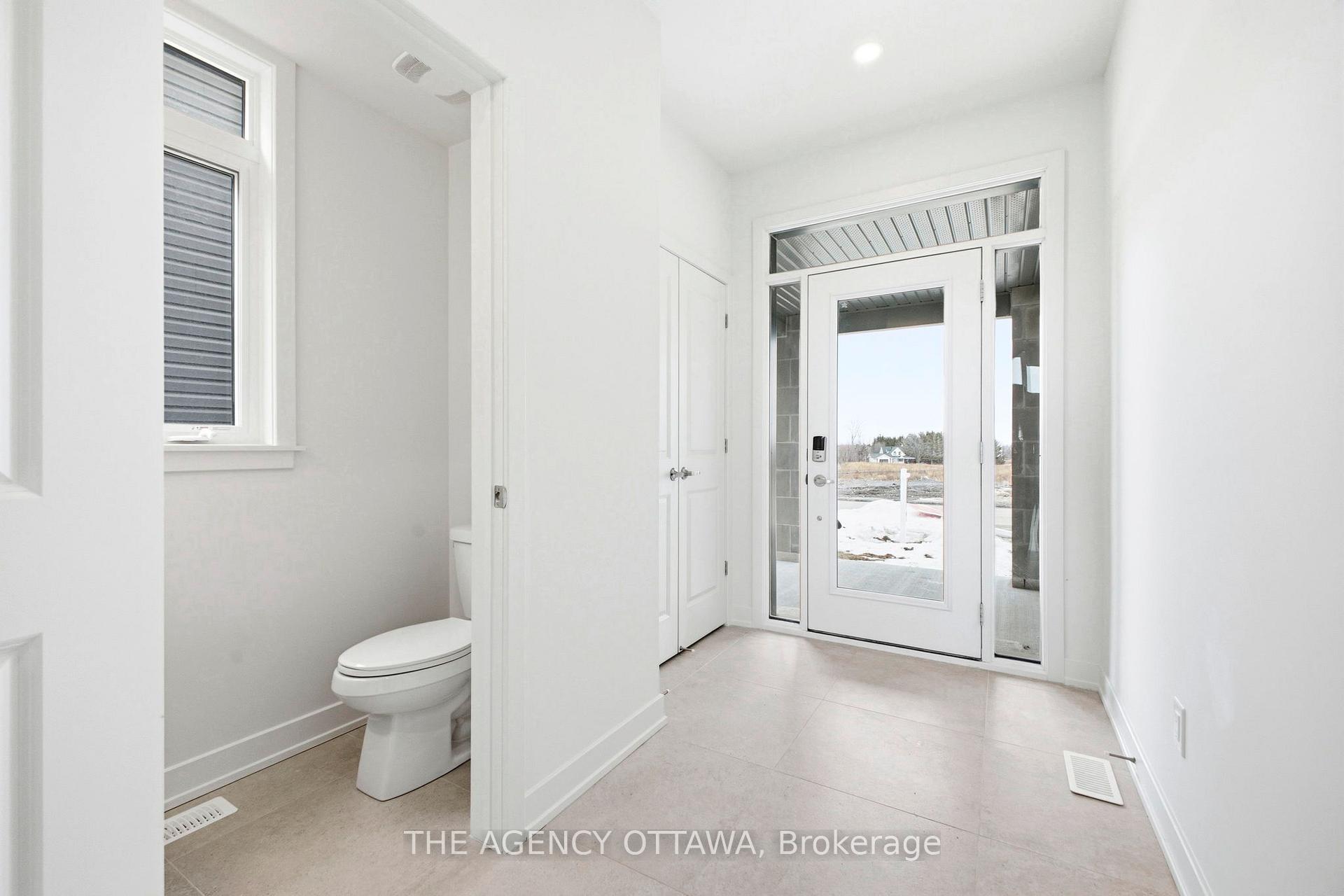 1132 SPOOR Street, Kanata — photo 4 of 5