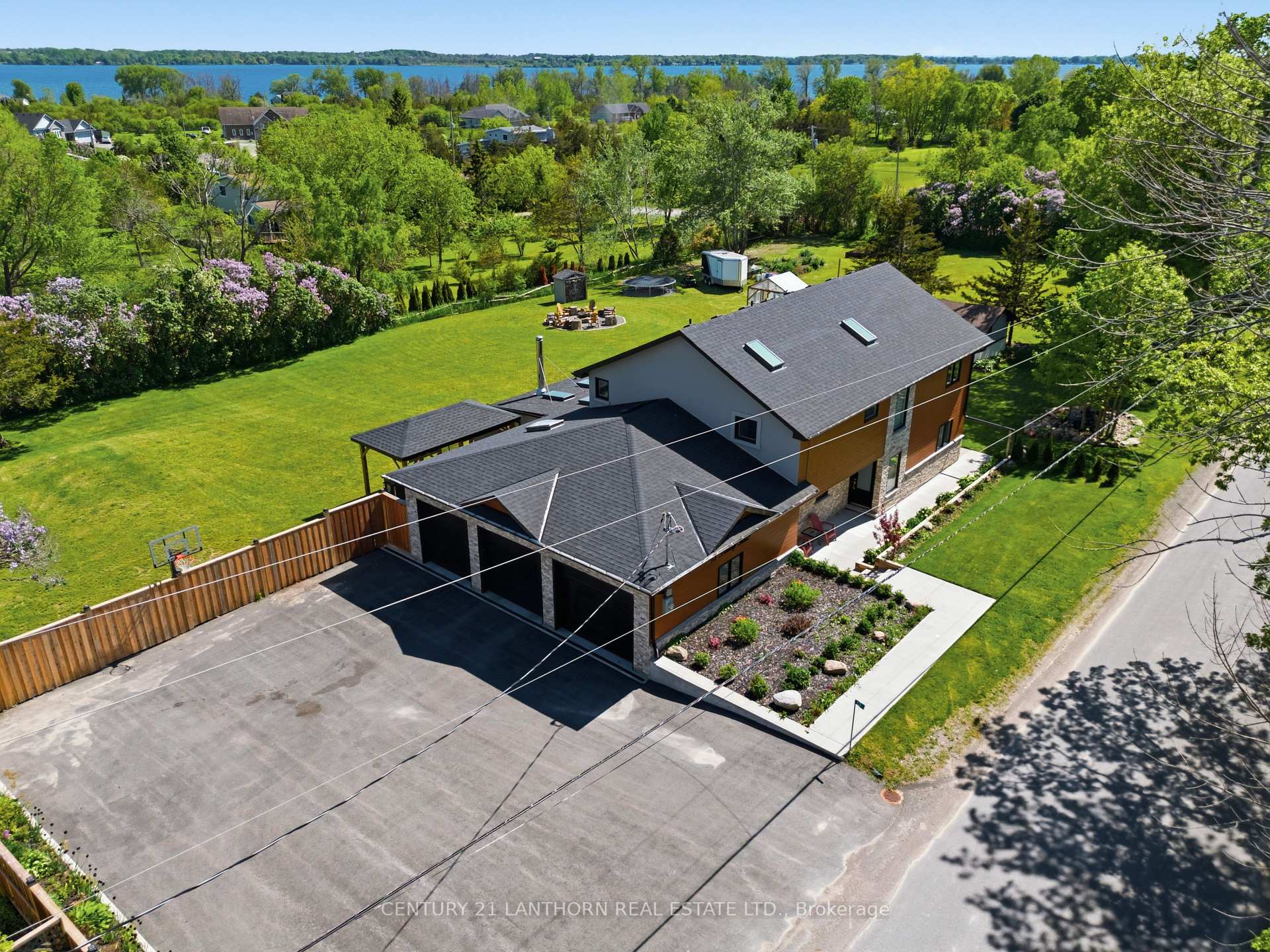 13 Blakely Road, Prince Edward County — photo 2 of 5