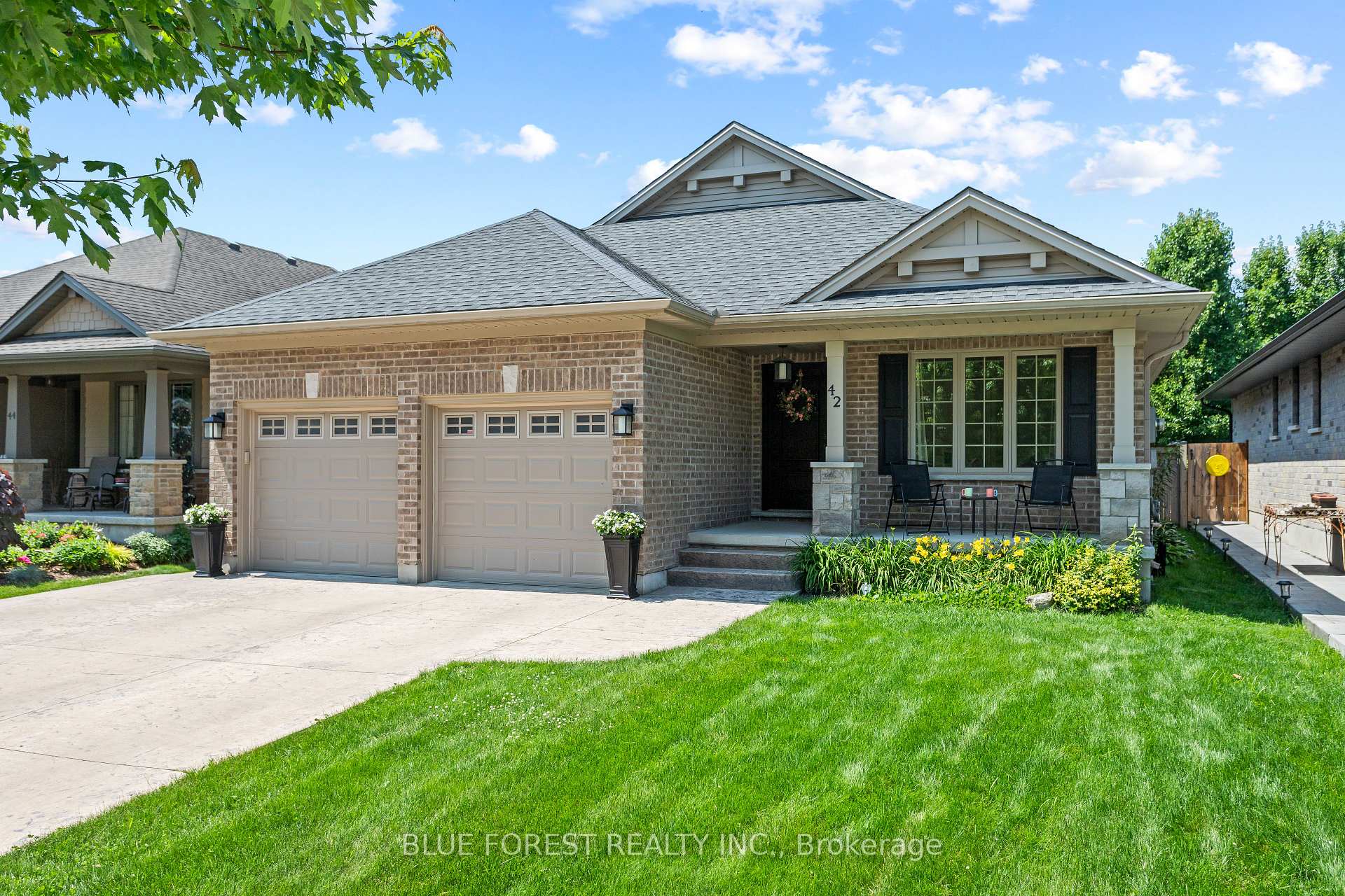 42 Hickory Lane, St. Thomas — photo 4 of 5