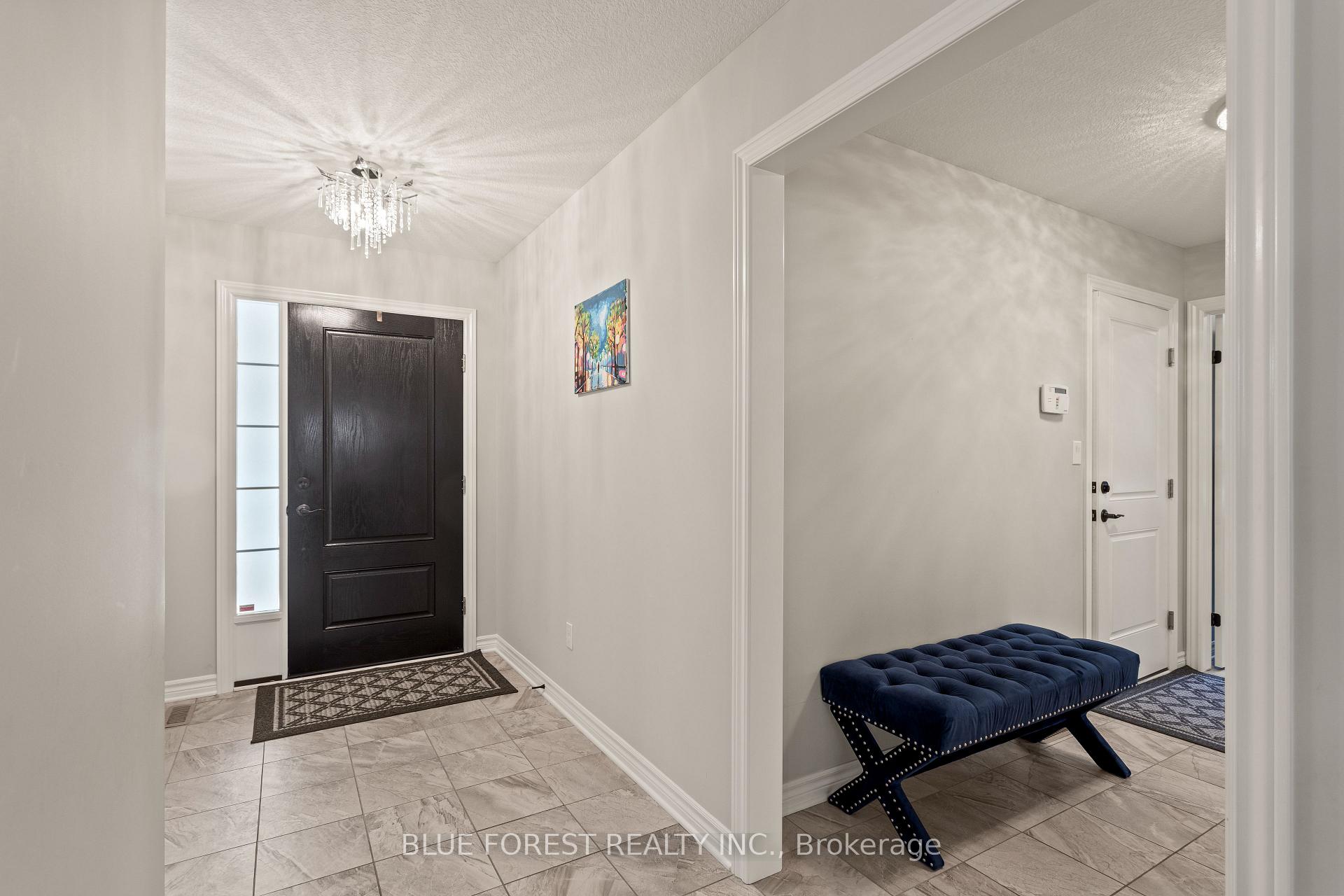 42 Hickory Lane, St. Thomas — photo 5 of 5